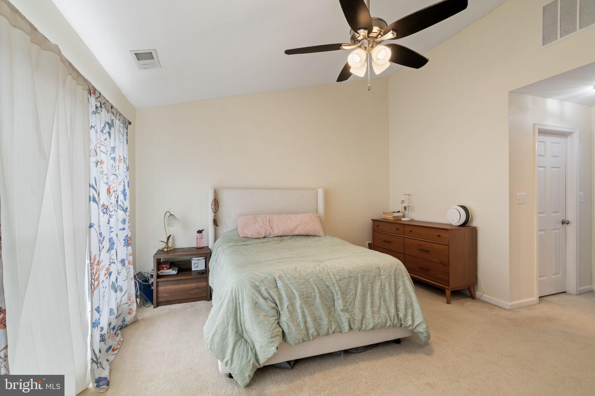 SOUTH RIDING - Residential Lease