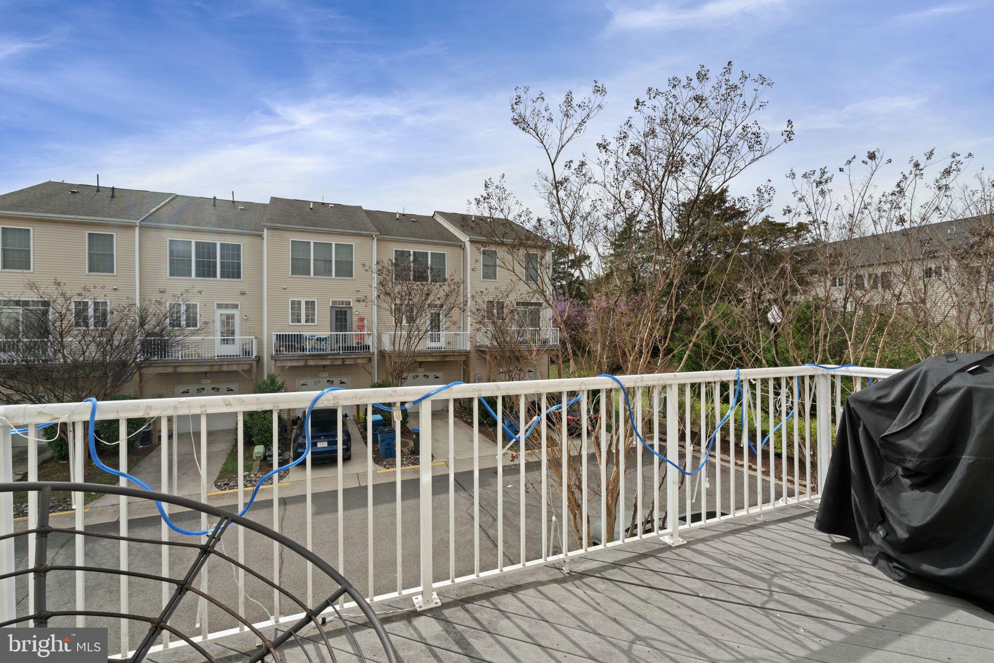 SOUTH RIDING - Residential Lease