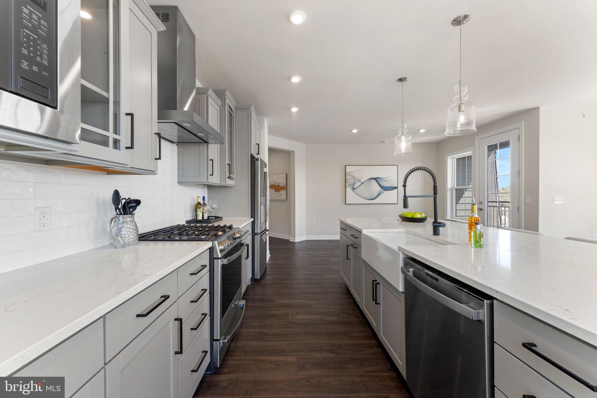 PENDER OAKS - Residential