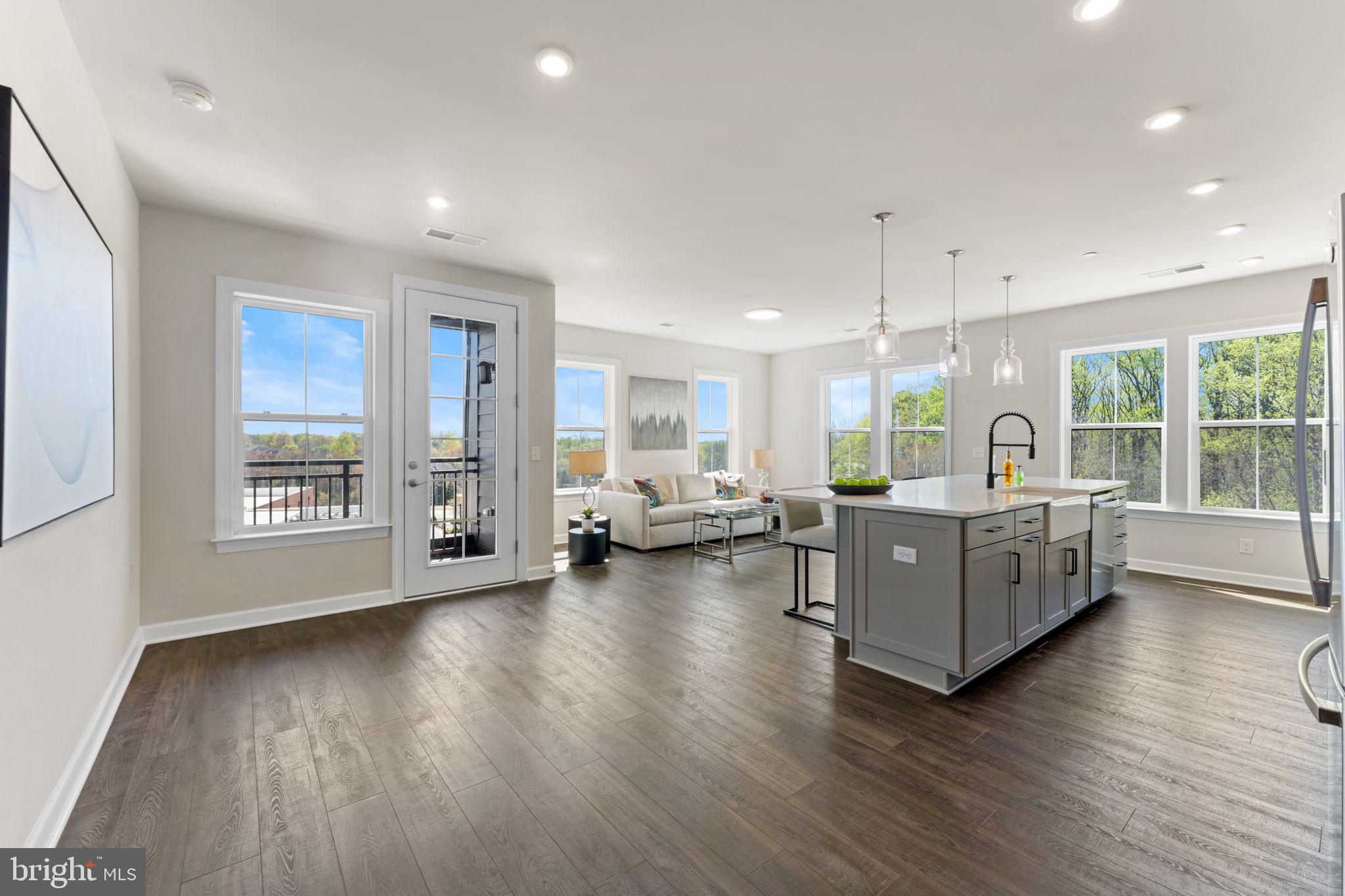 PENDER OAKS - Residential