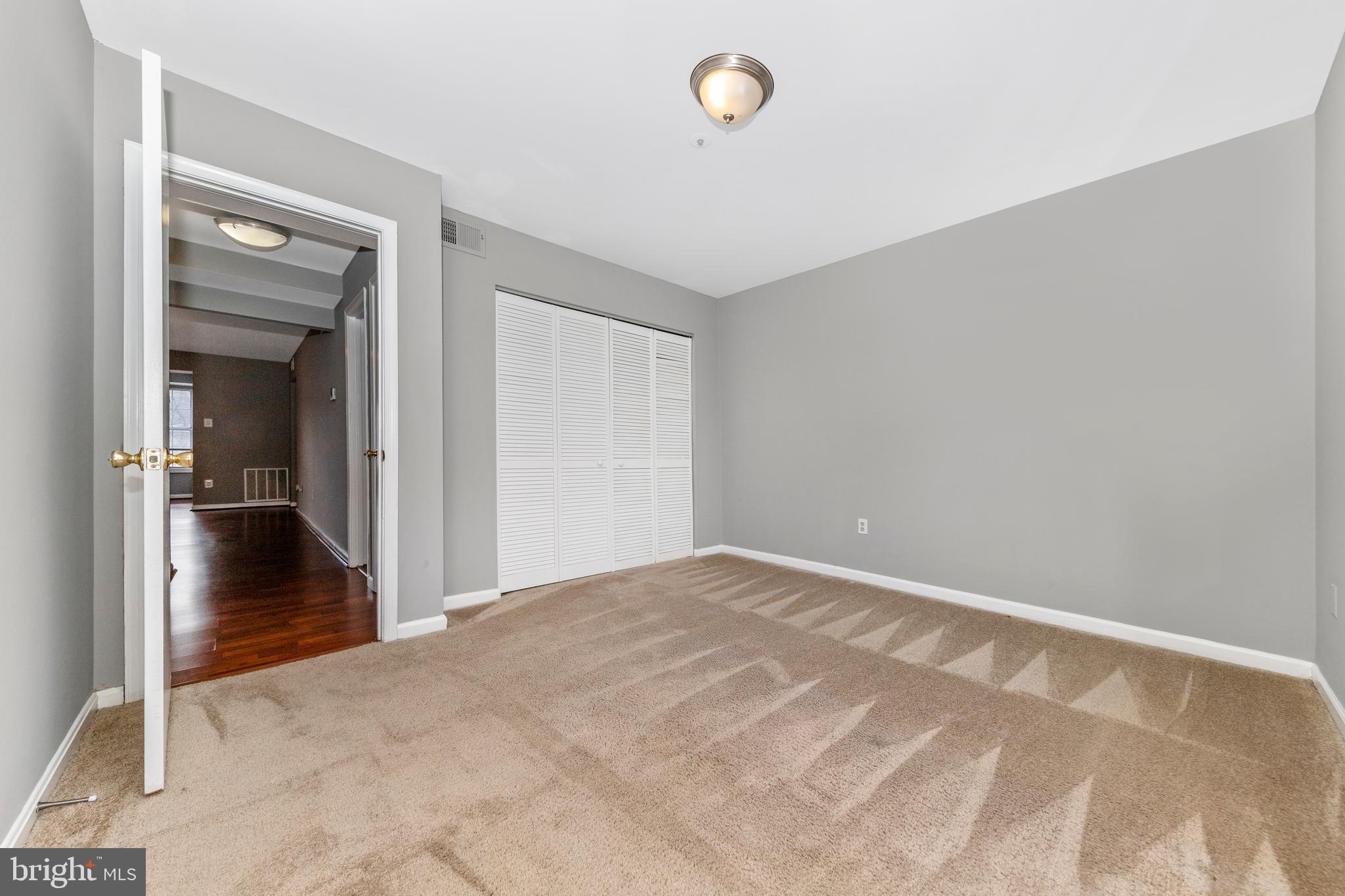 LONGMEAD CROSSING - Residential