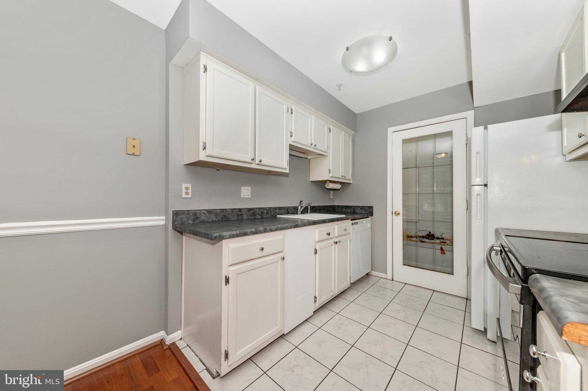 LONGMEAD CROSSING - Residential