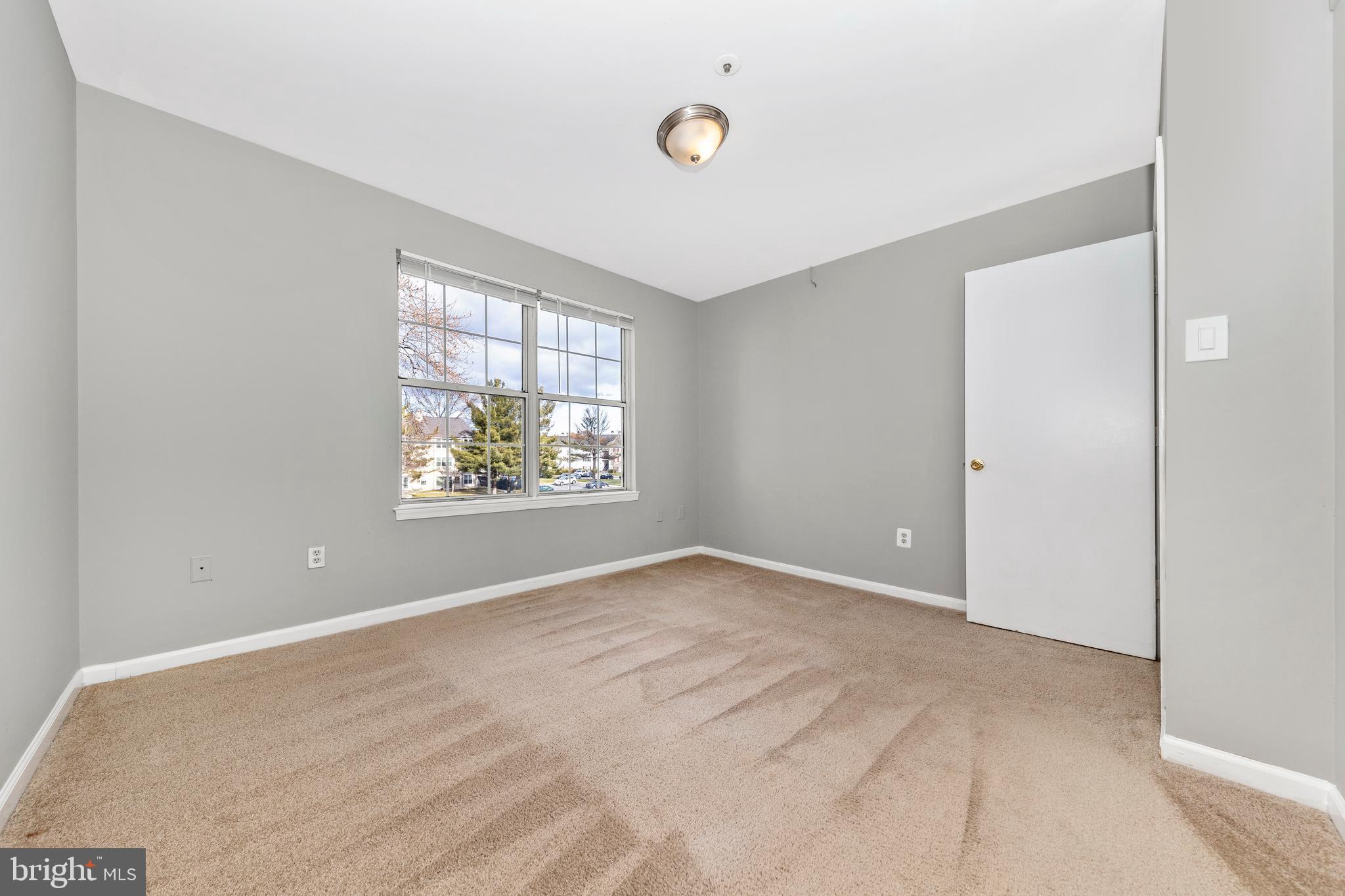 LONGMEAD CROSSING - Residential