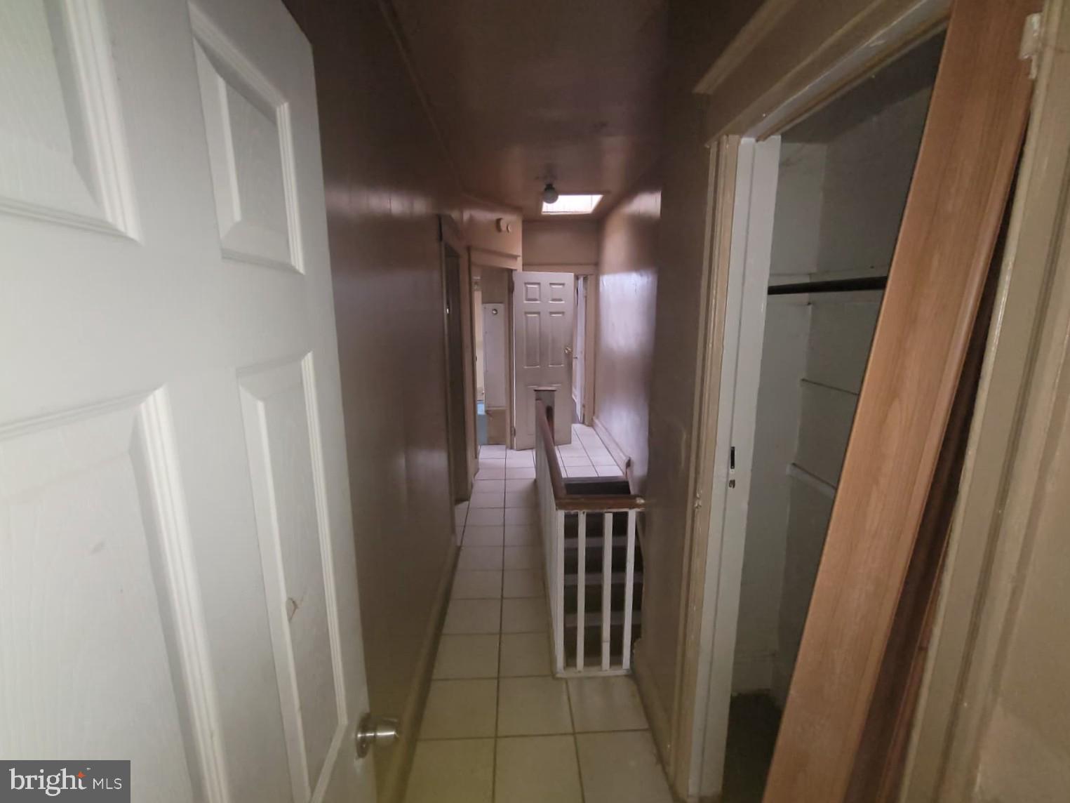 828 E CORNWALL STREET