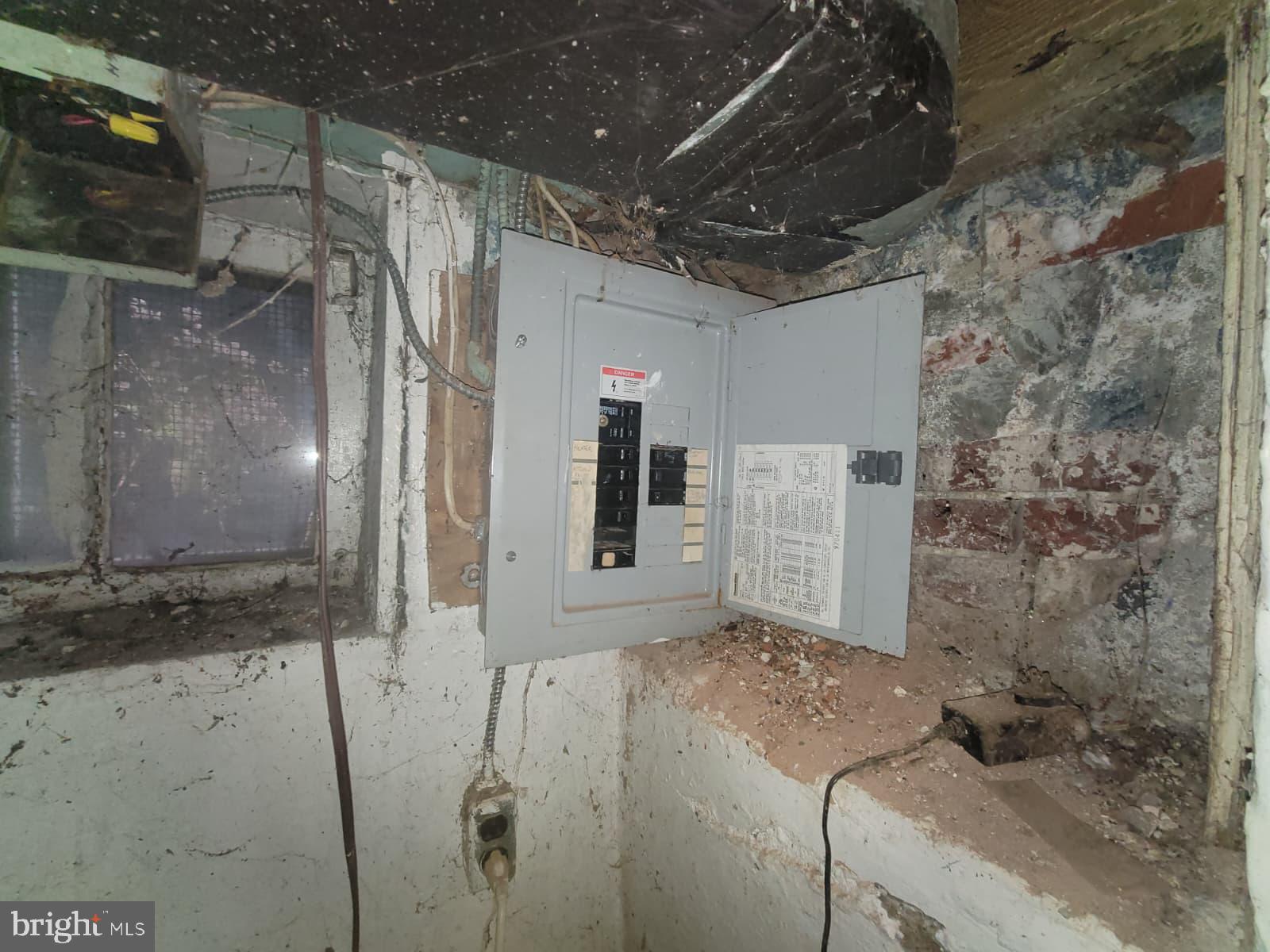 HARROWGATE - Residential