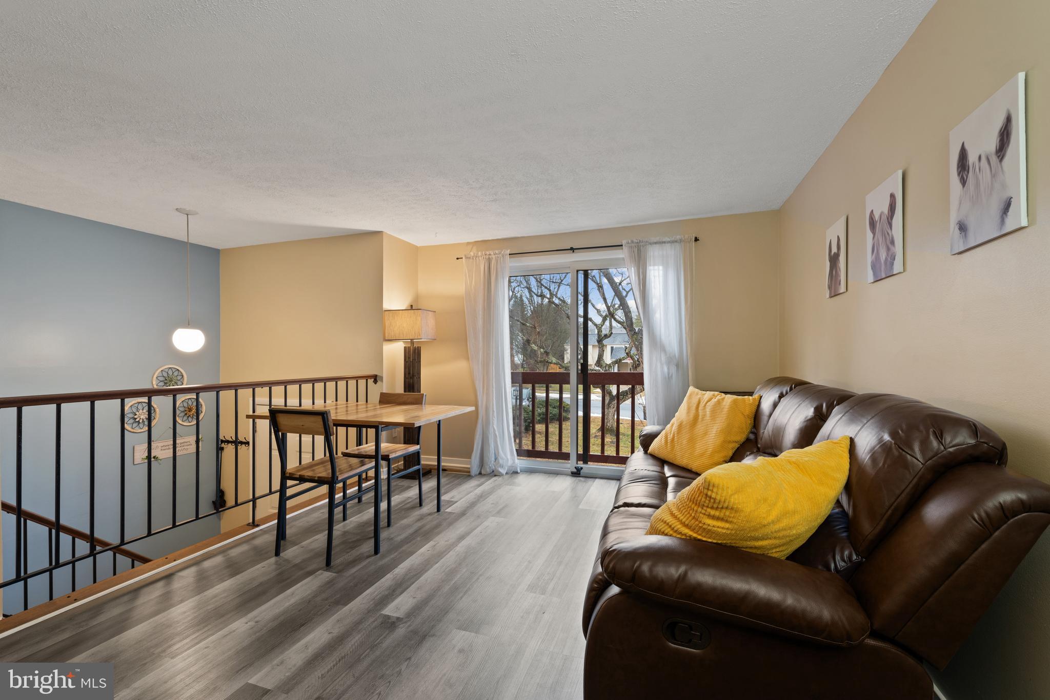 CLEMENS CROSSING - Residential