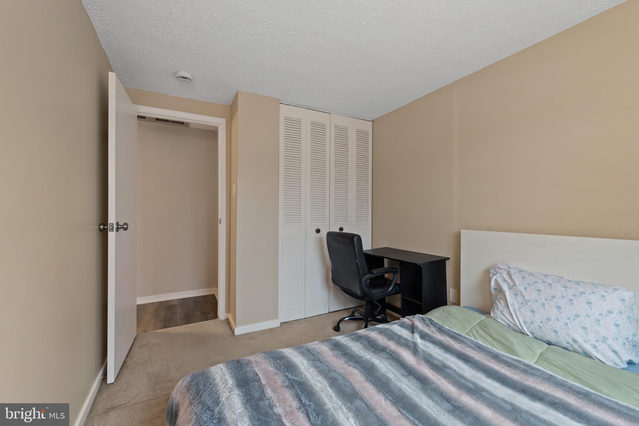 CLEMENS CROSSING - Residential