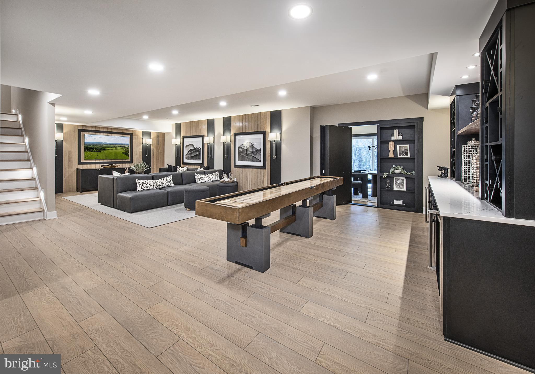 LYONDALE MEADOWS - Residential