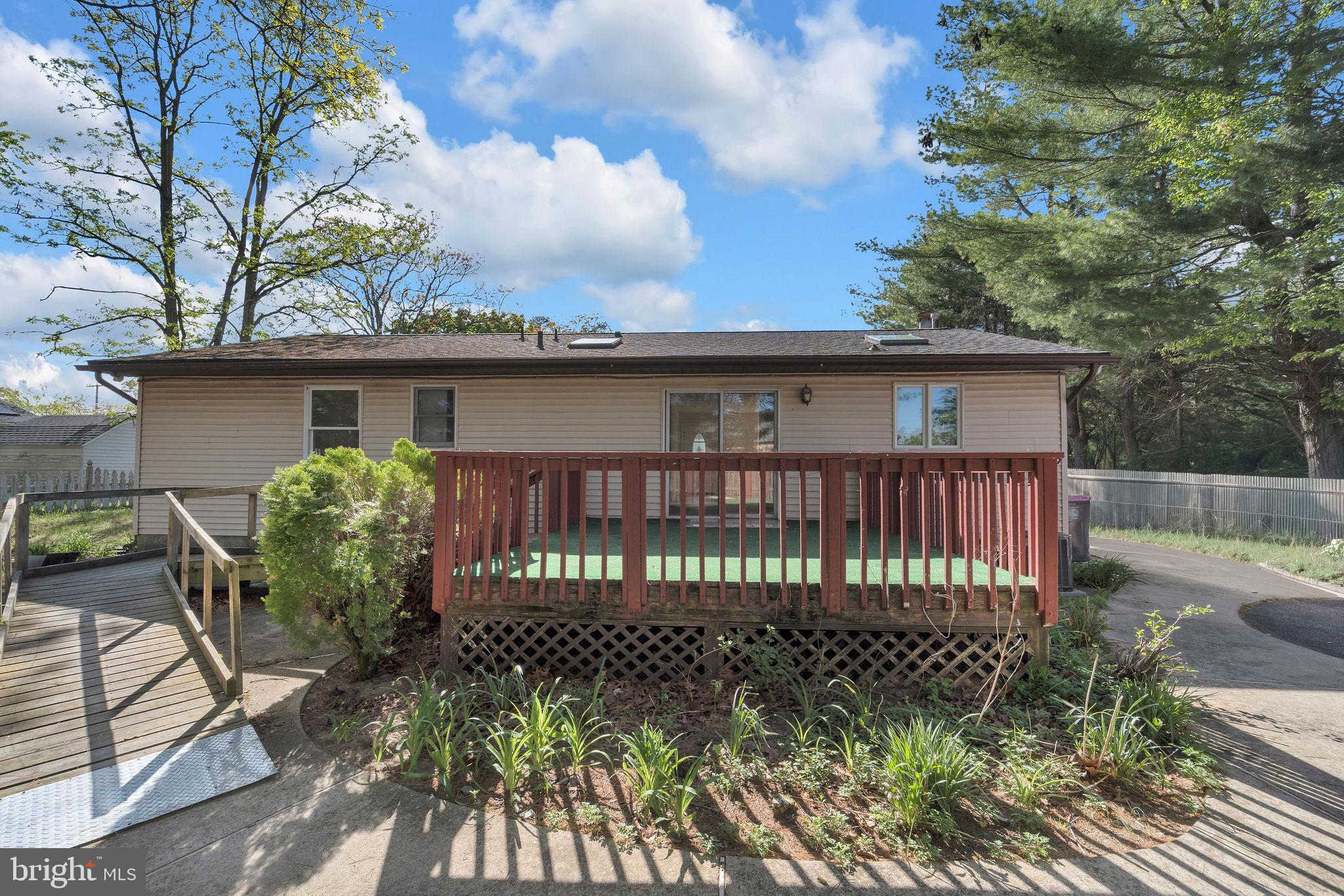 202 GROVE AVENUE