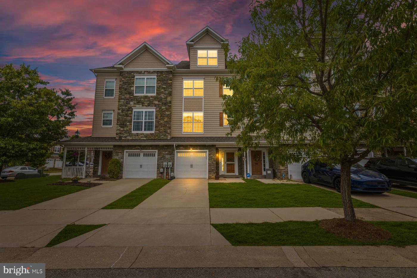 121 POLO WAY