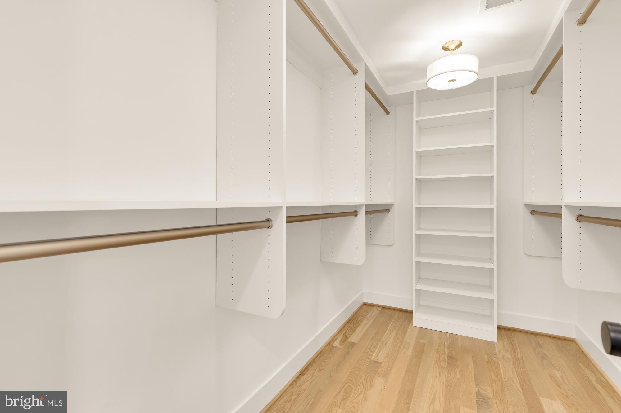 NORWOOD HEIGHTS - Residential