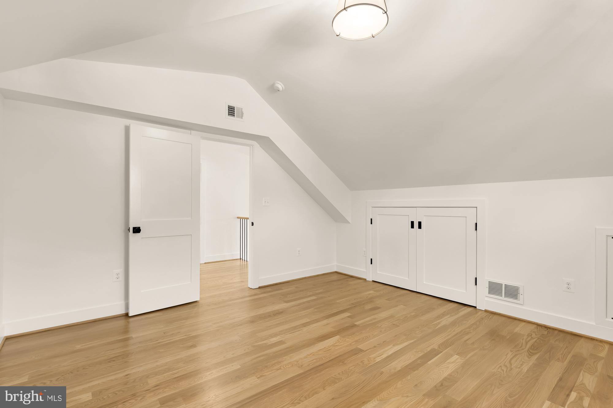 NORWOOD HEIGHTS - Residential