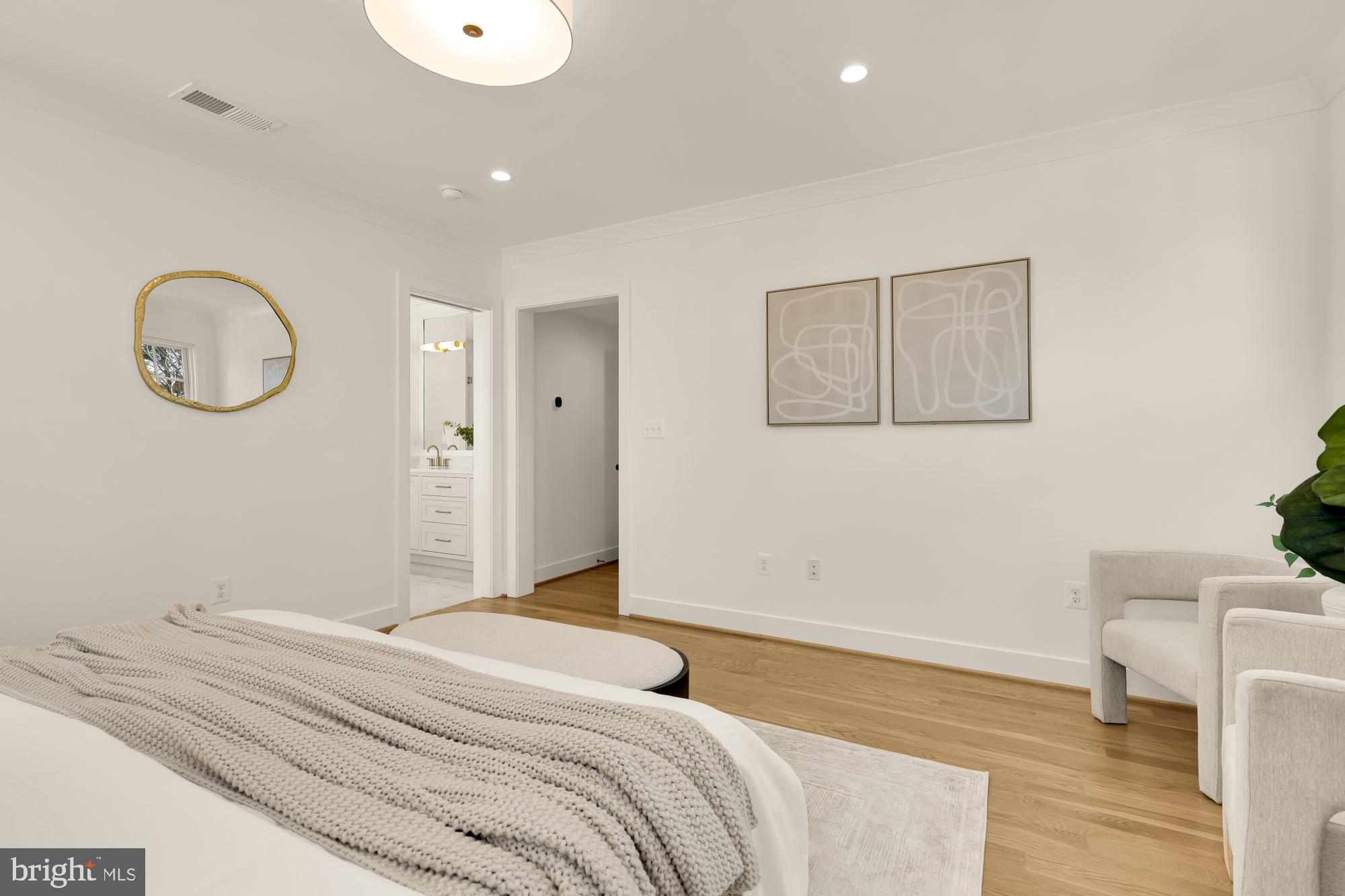 NORWOOD HEIGHTS - Residential