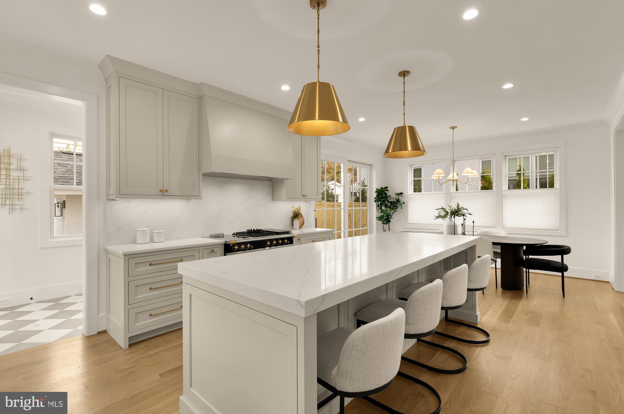 NORWOOD HEIGHTS - Residential