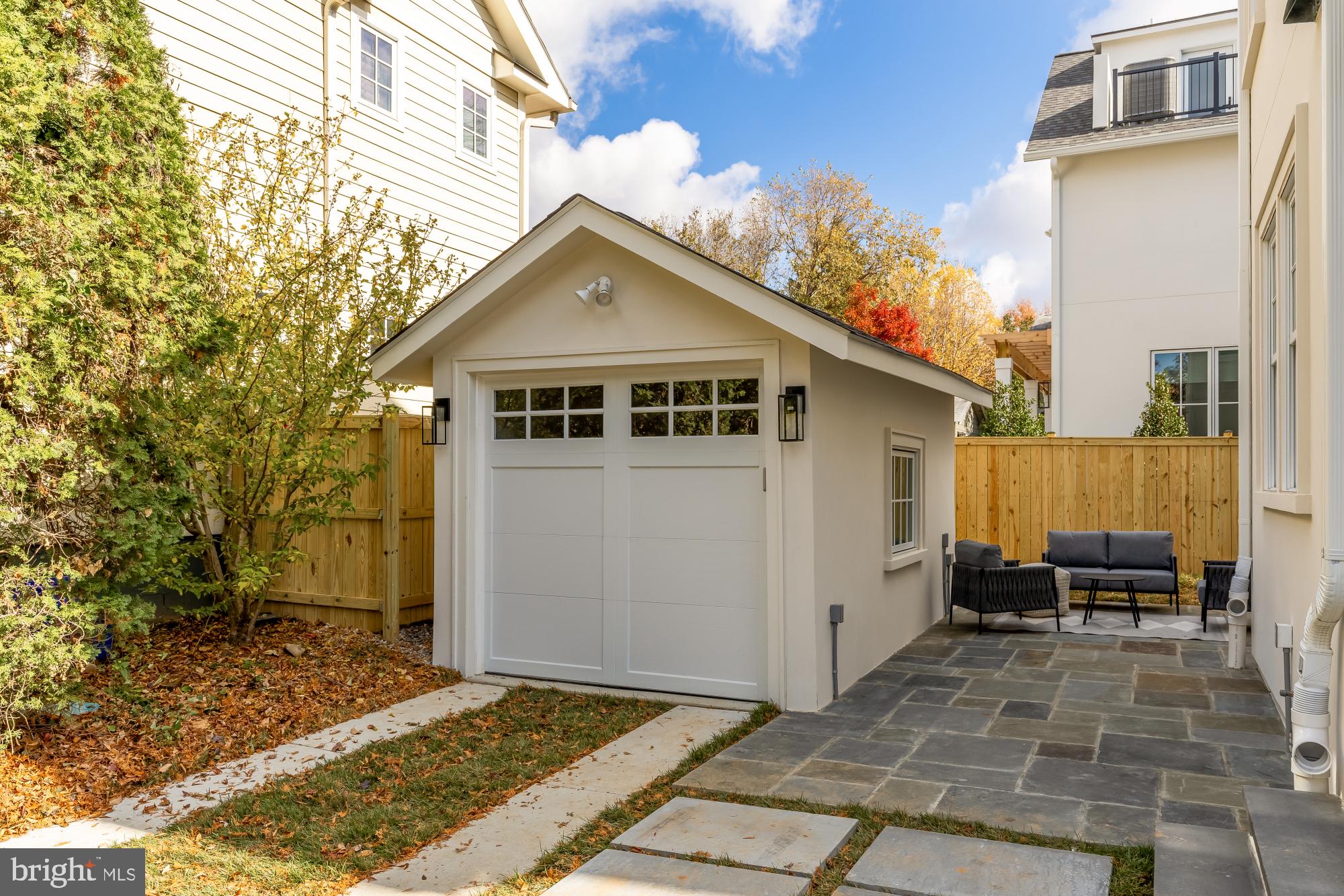 NORWOOD HEIGHTS - Residential