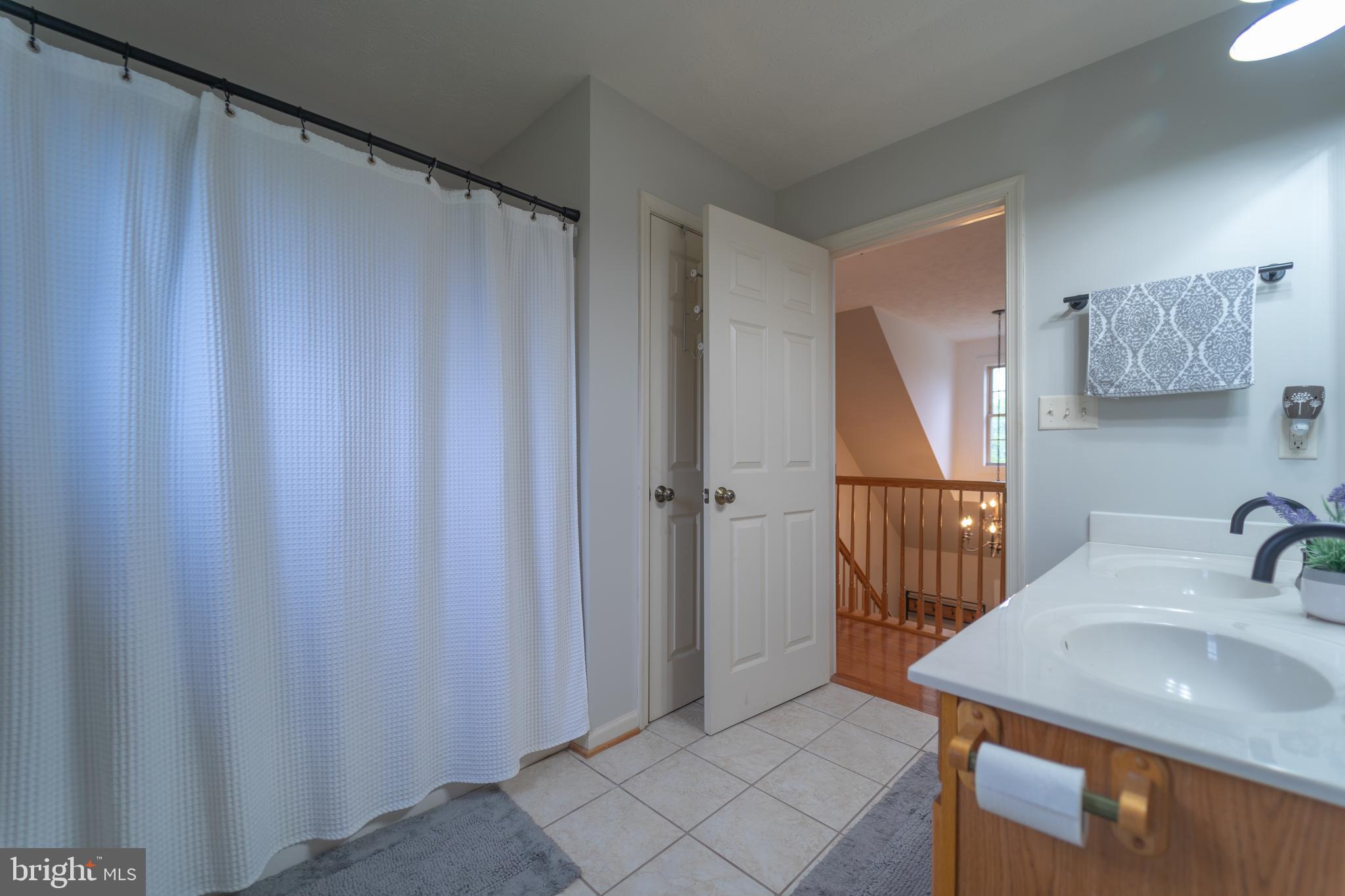 APPLE MT LAKE - Residential