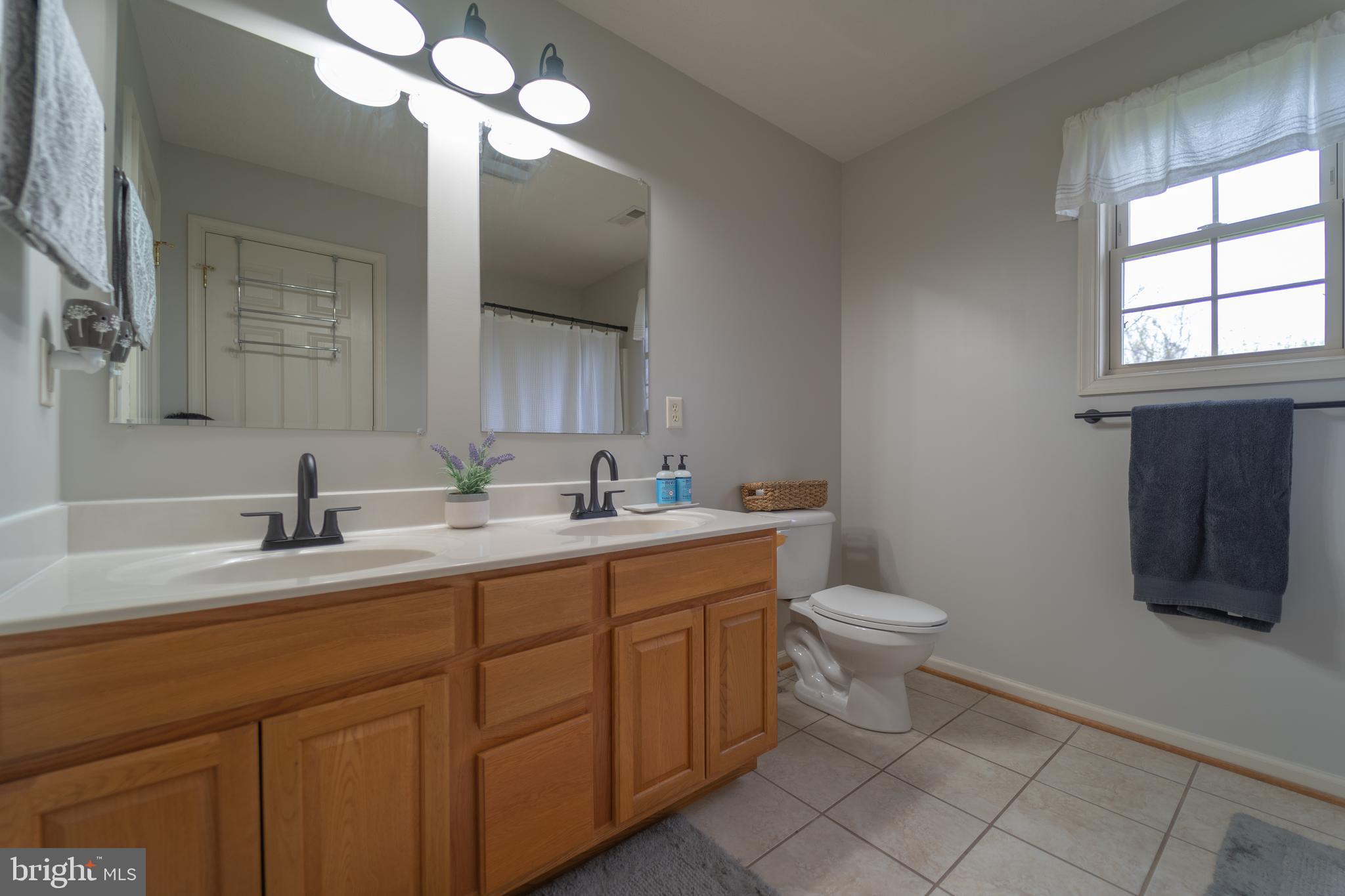 APPLE MT LAKE - Residential