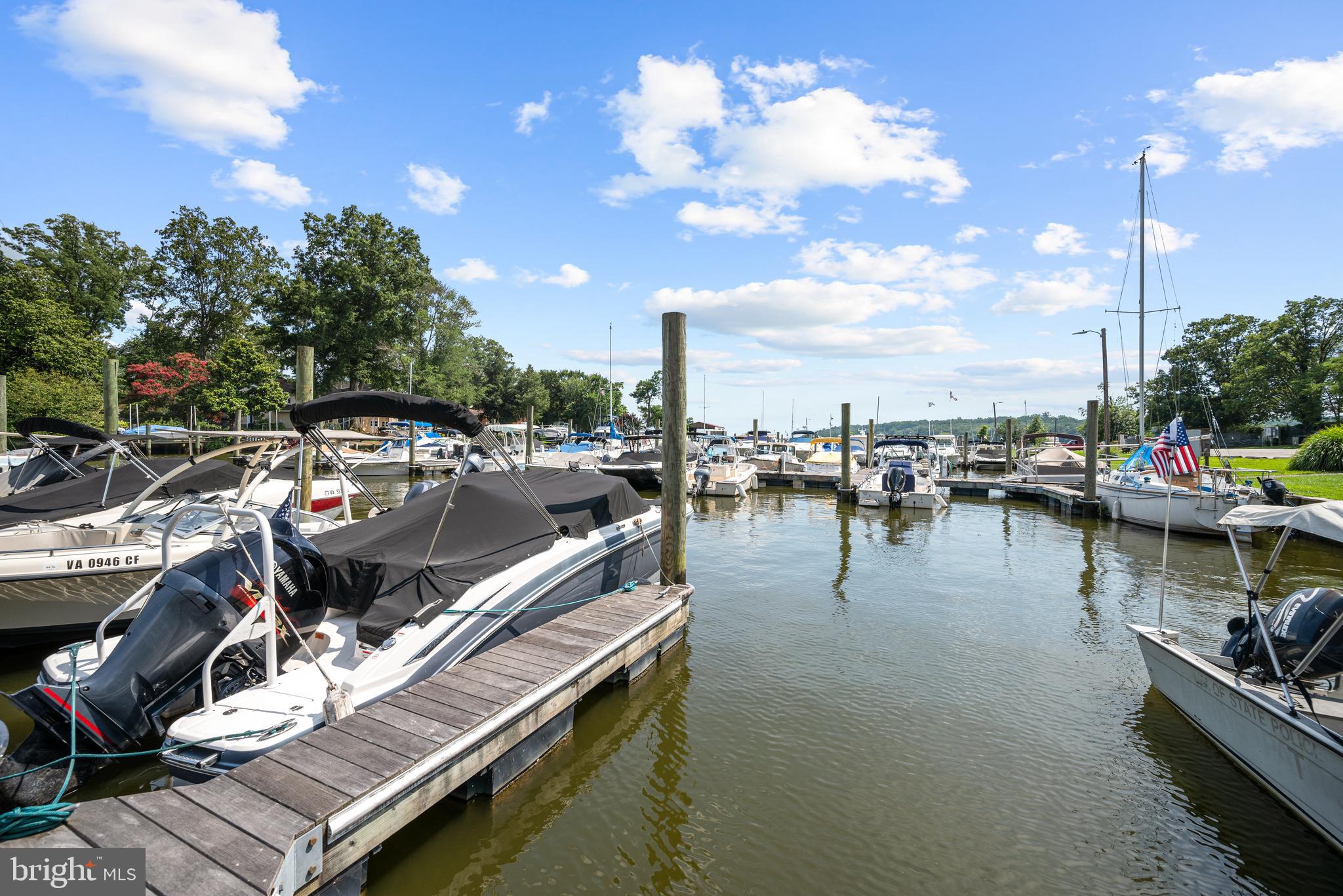 YACHT HAVEN ESTATES - Residential