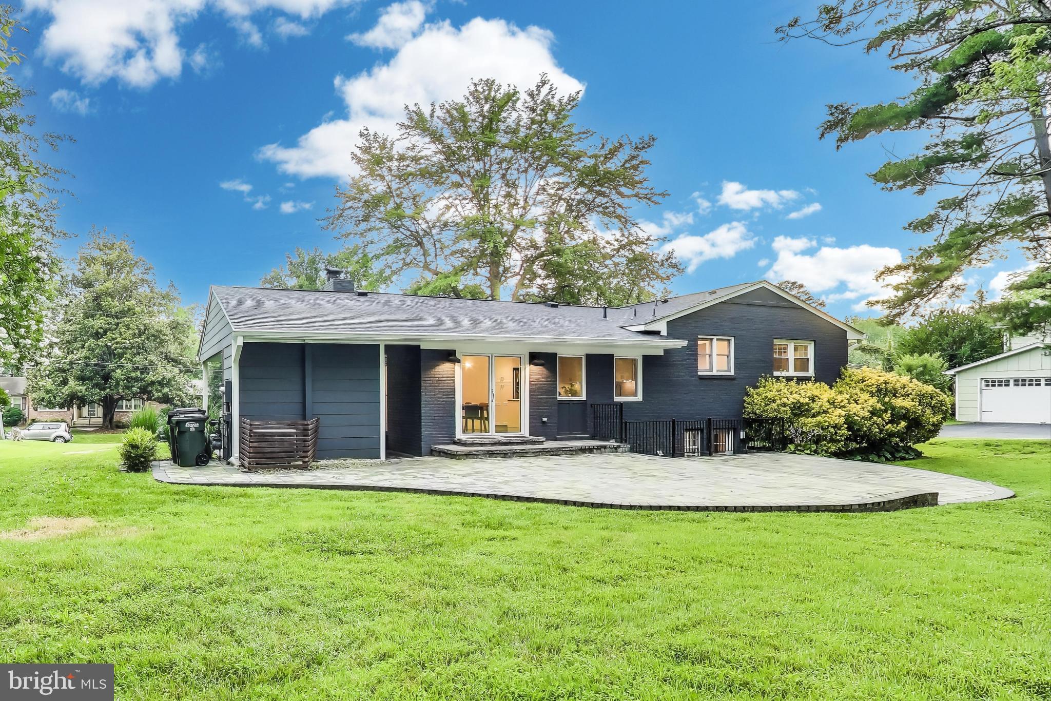 YACHT HAVEN ESTATES - Residential