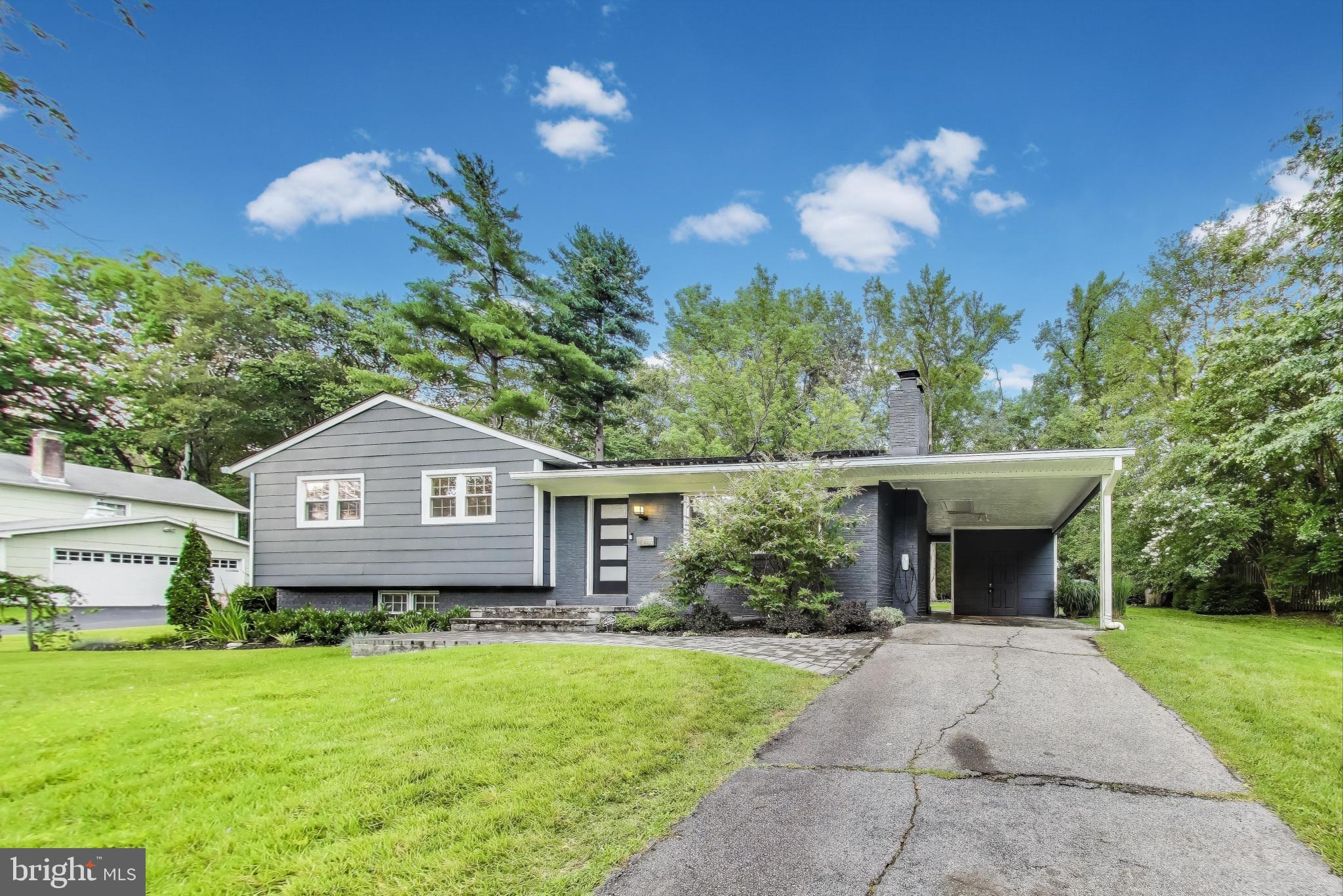 YACHT HAVEN ESTATES - Residential