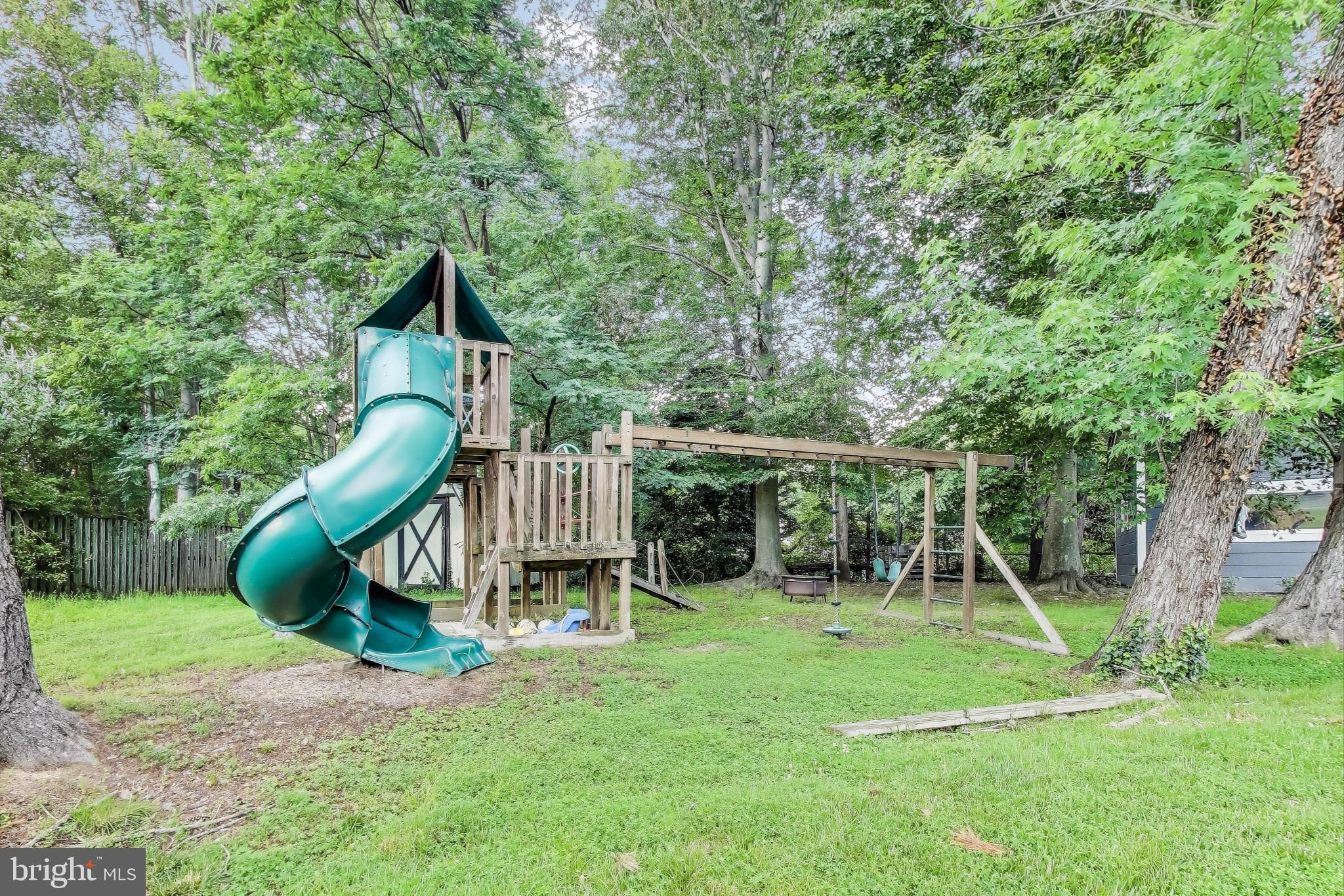 YACHT HAVEN ESTATES - Residential