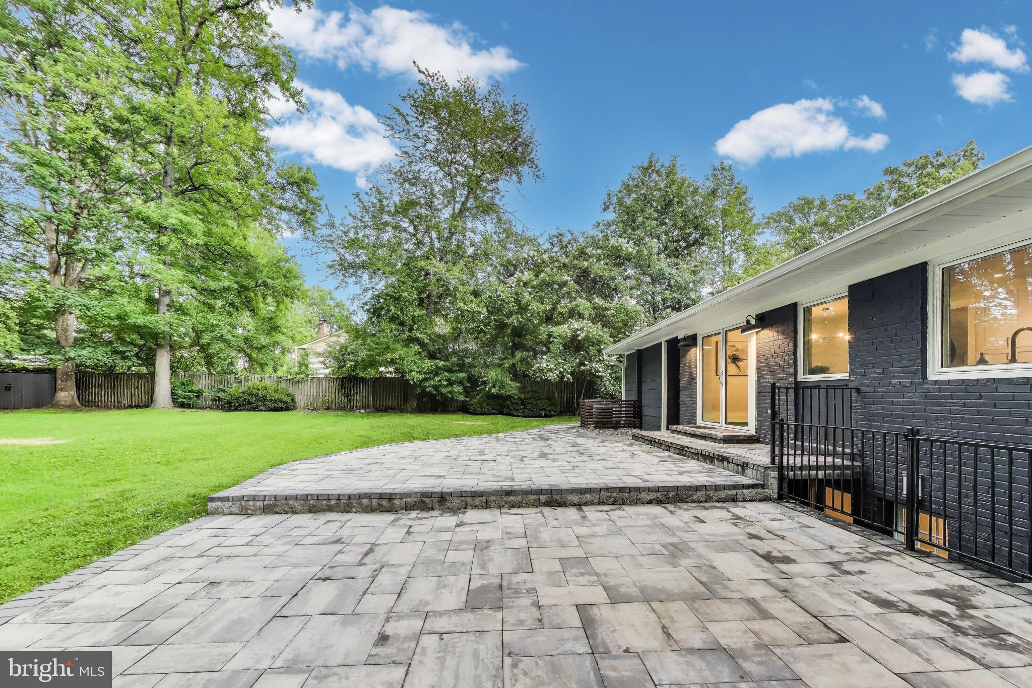 YACHT HAVEN ESTATES - Residential