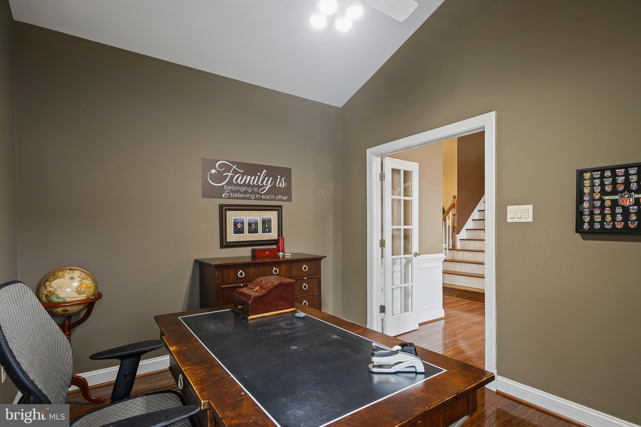 VILLAGE OF RIVER HILL - Residential