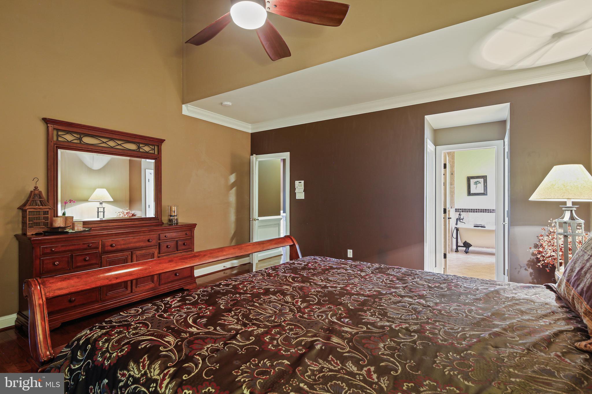 VILLAGE OF RIVER HILL - Residential