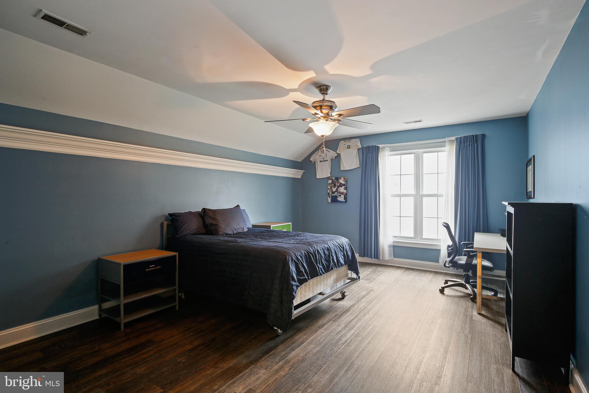 VILLAGE OF RIVER HILL - Residential