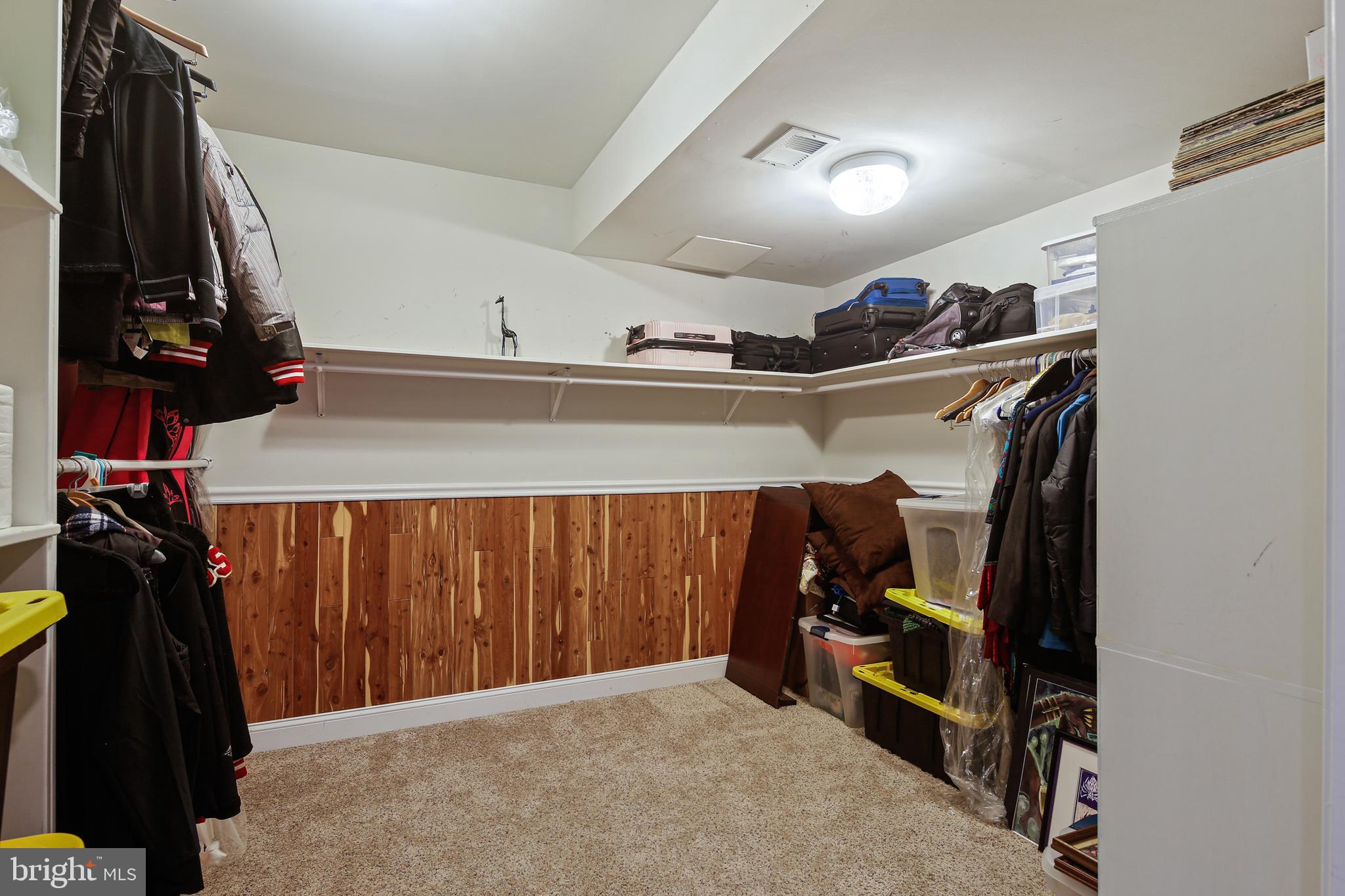 VILLAGE OF RIVER HILL - Residential