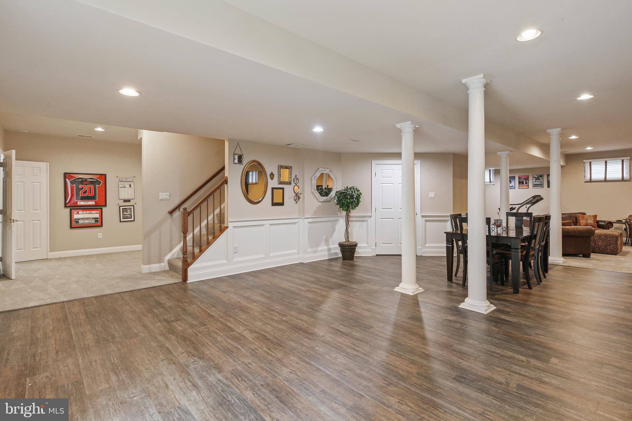 VILLAGE OF RIVER HILL - Residential