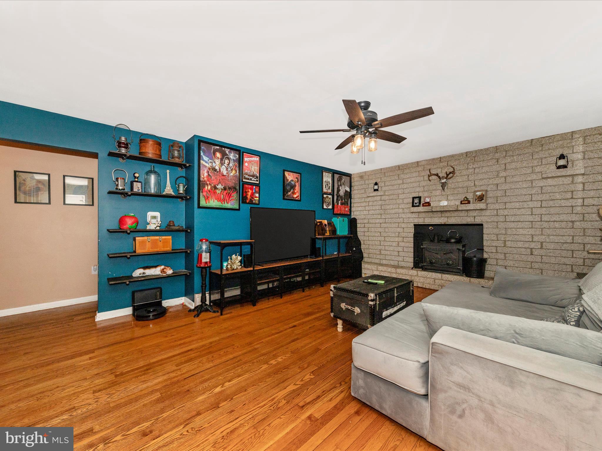 53 S COLONIAL DRIVE