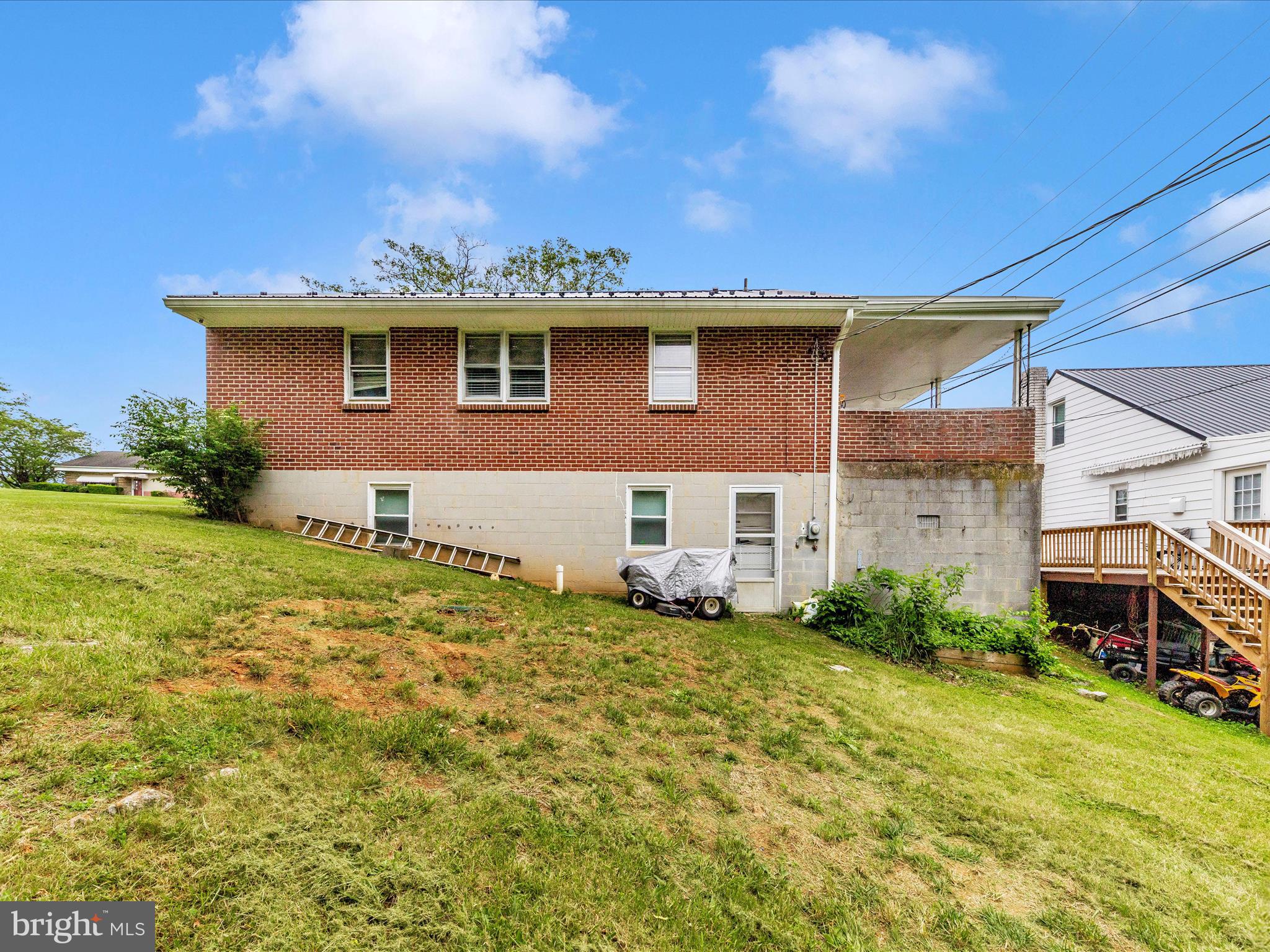 COLONIAL PARK - Residential