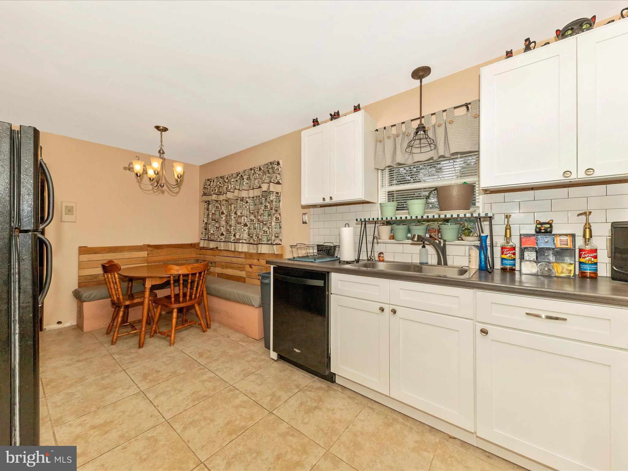 COLONIAL PARK - Residential