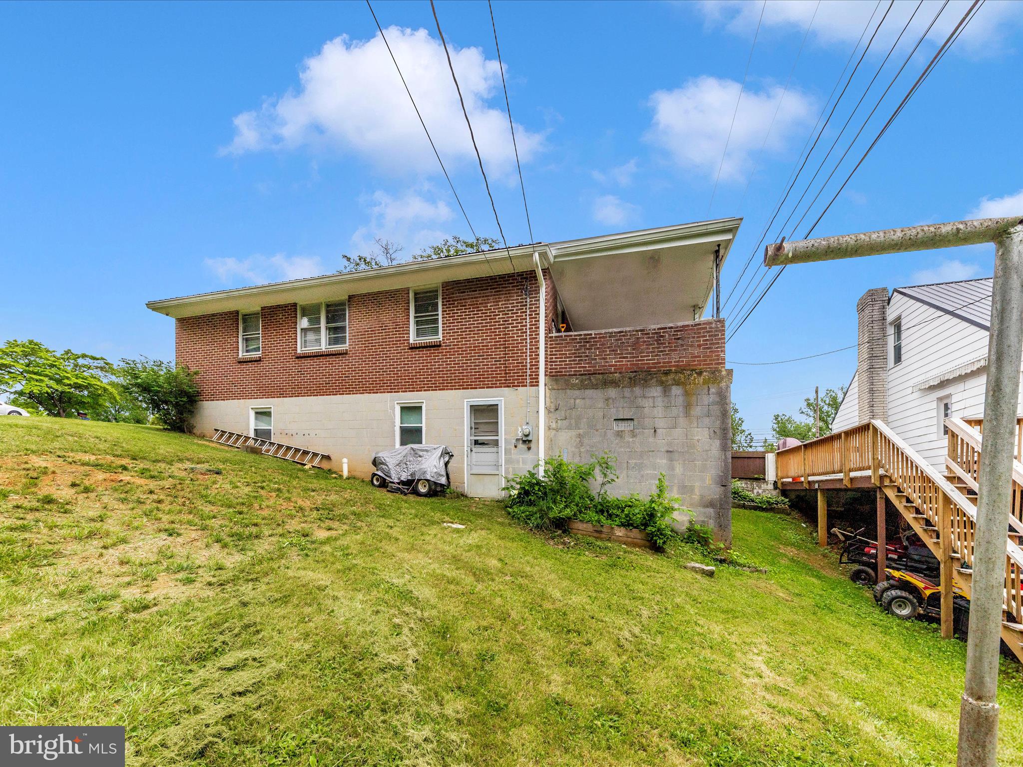 COLONIAL PARK - Residential