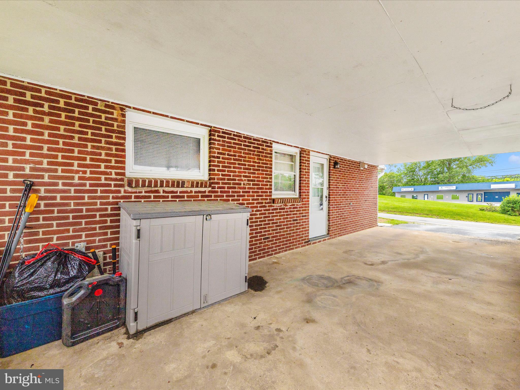 COLONIAL PARK - Residential