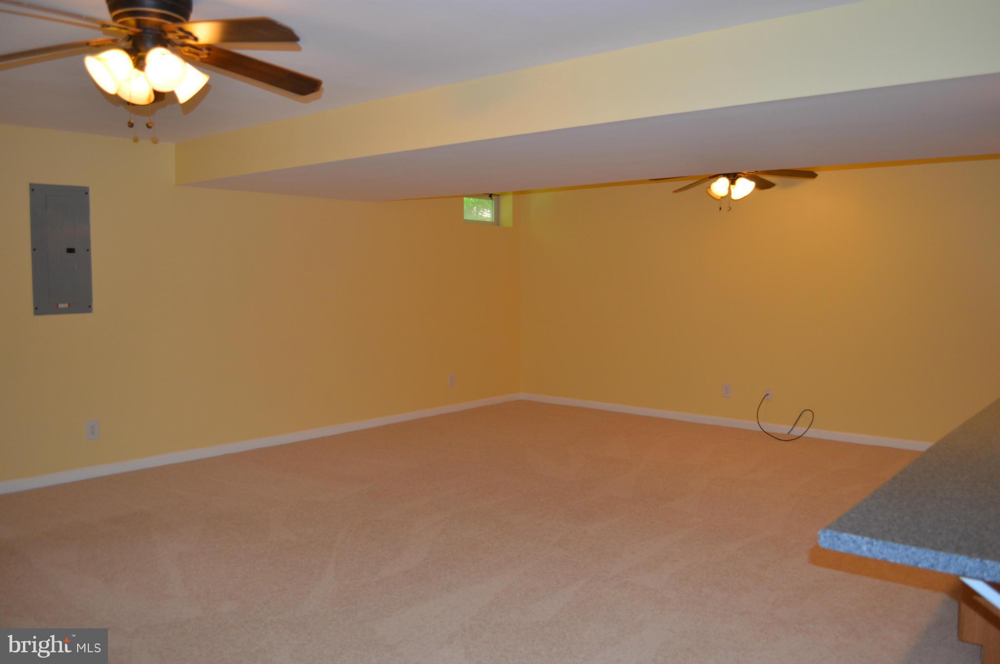 MEADOWBROOK WOODS - Residential