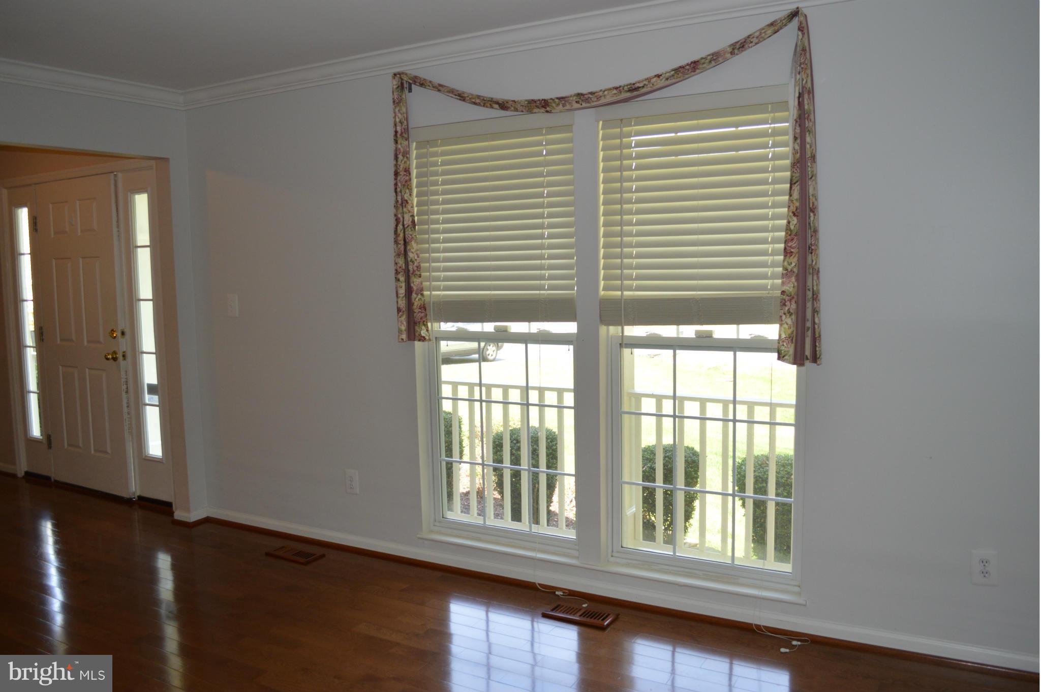 MEADOWBROOK WOODS - Residential