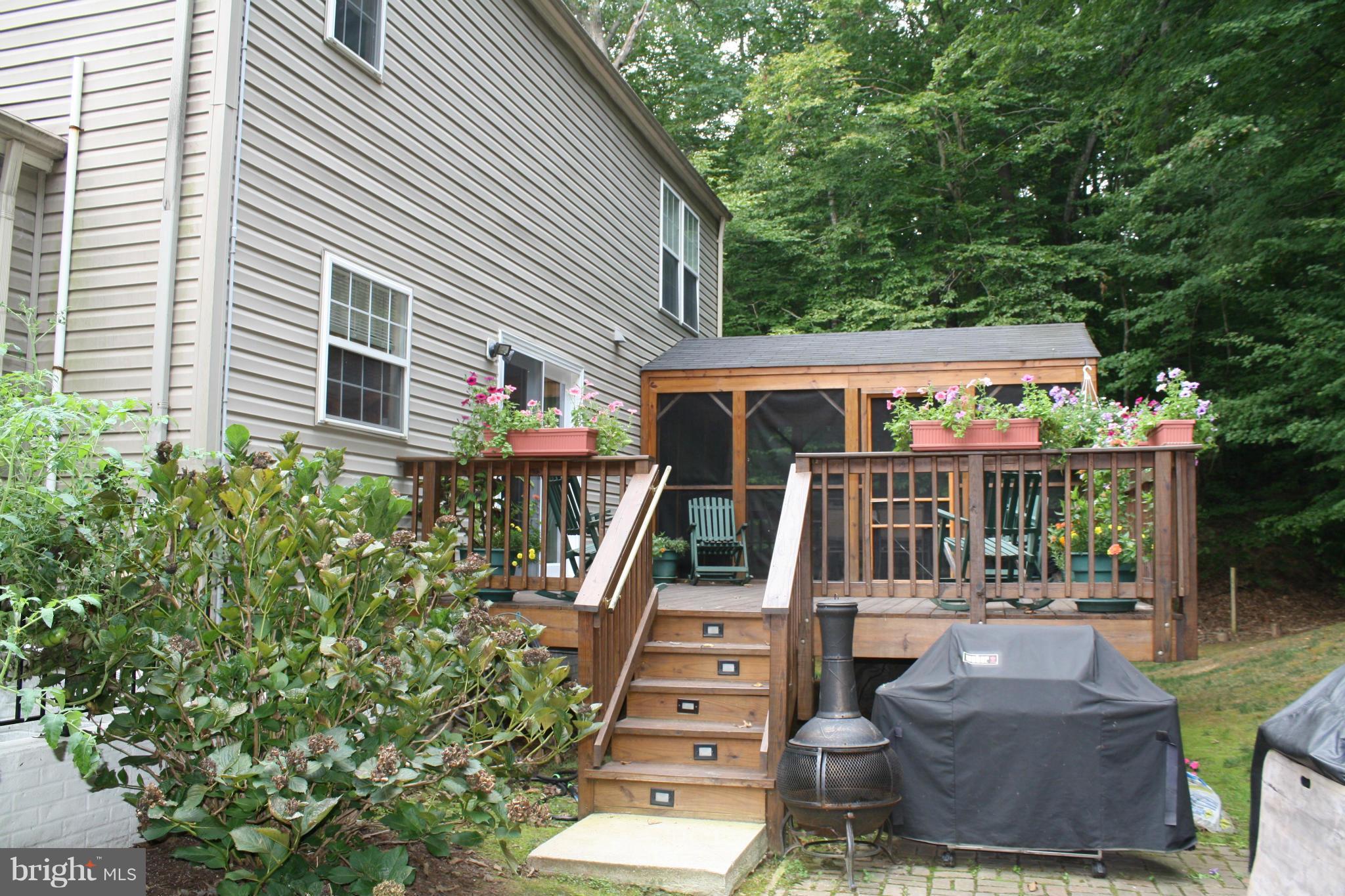 MEADOWBROOK WOODS - Residential