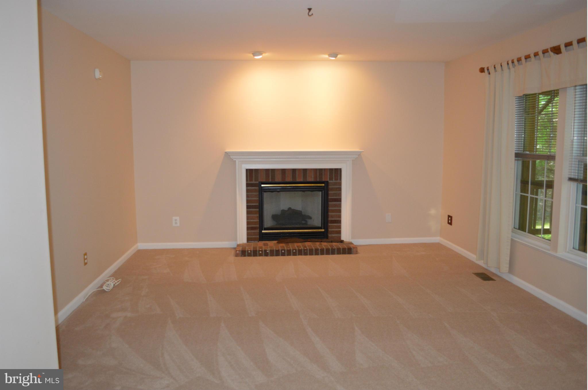 MEADOWBROOK WOODS - Residential