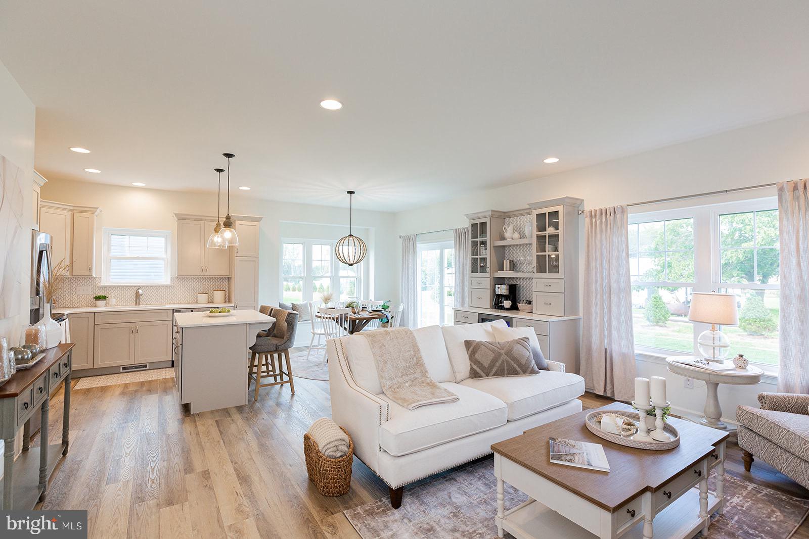 PINE VIEW ESTATES - Residential