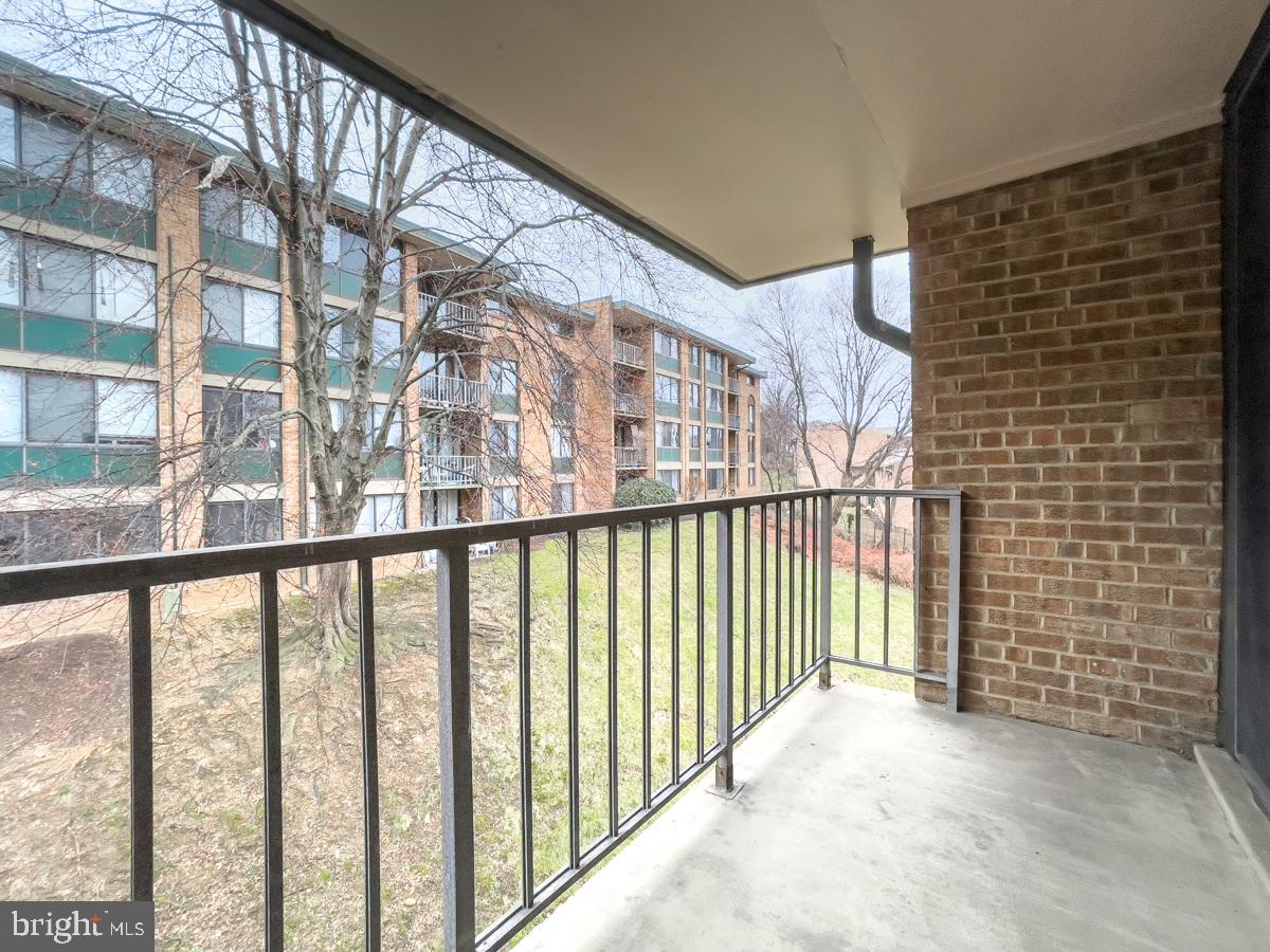 SAXONY SQUARE - Residential