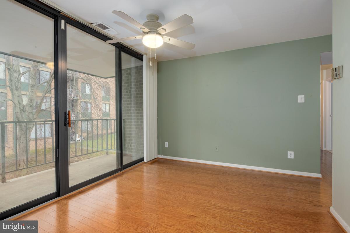 SAXONY SQUARE - Residential