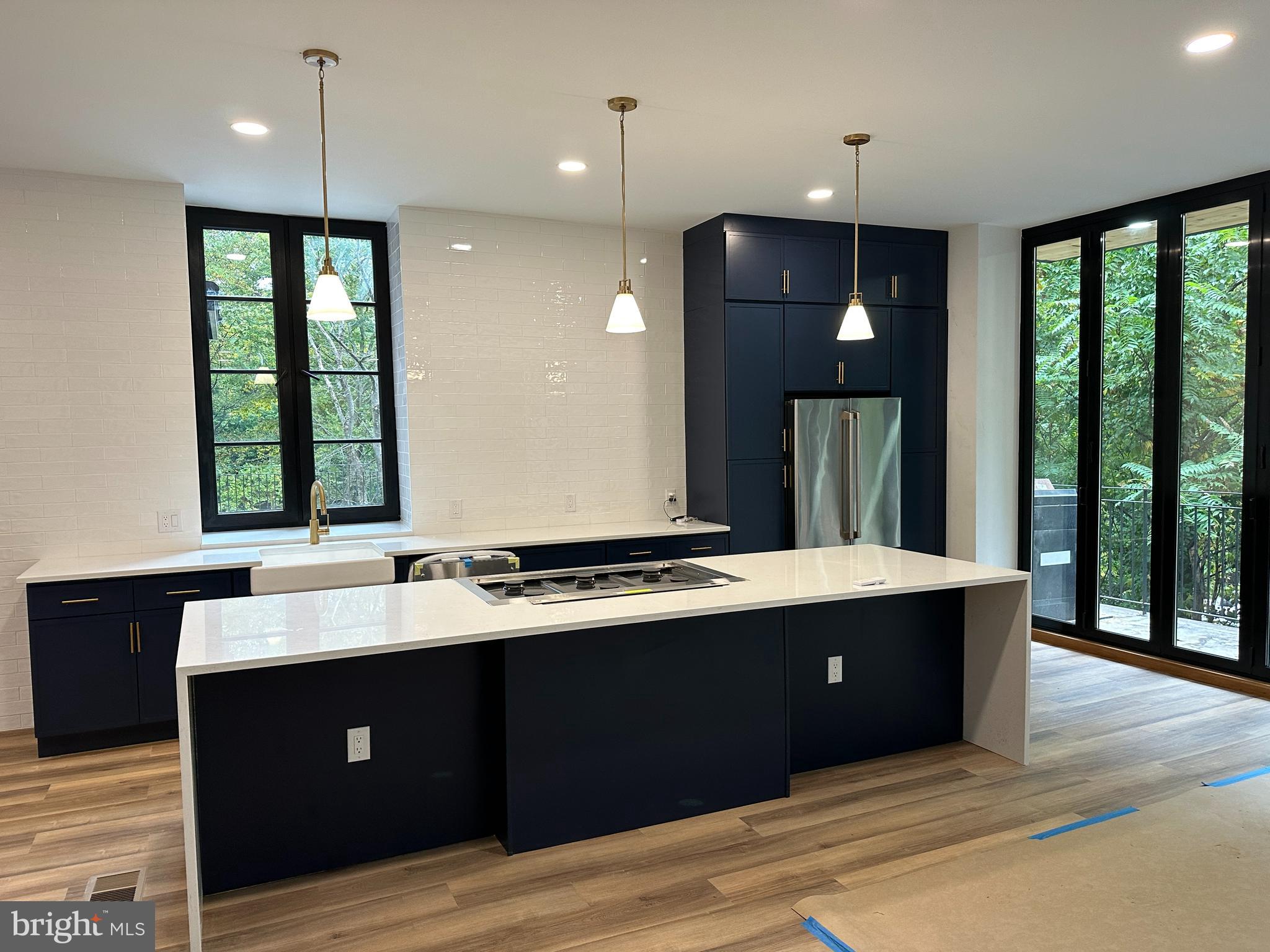 HUNTINGDON VALLEY - Residential