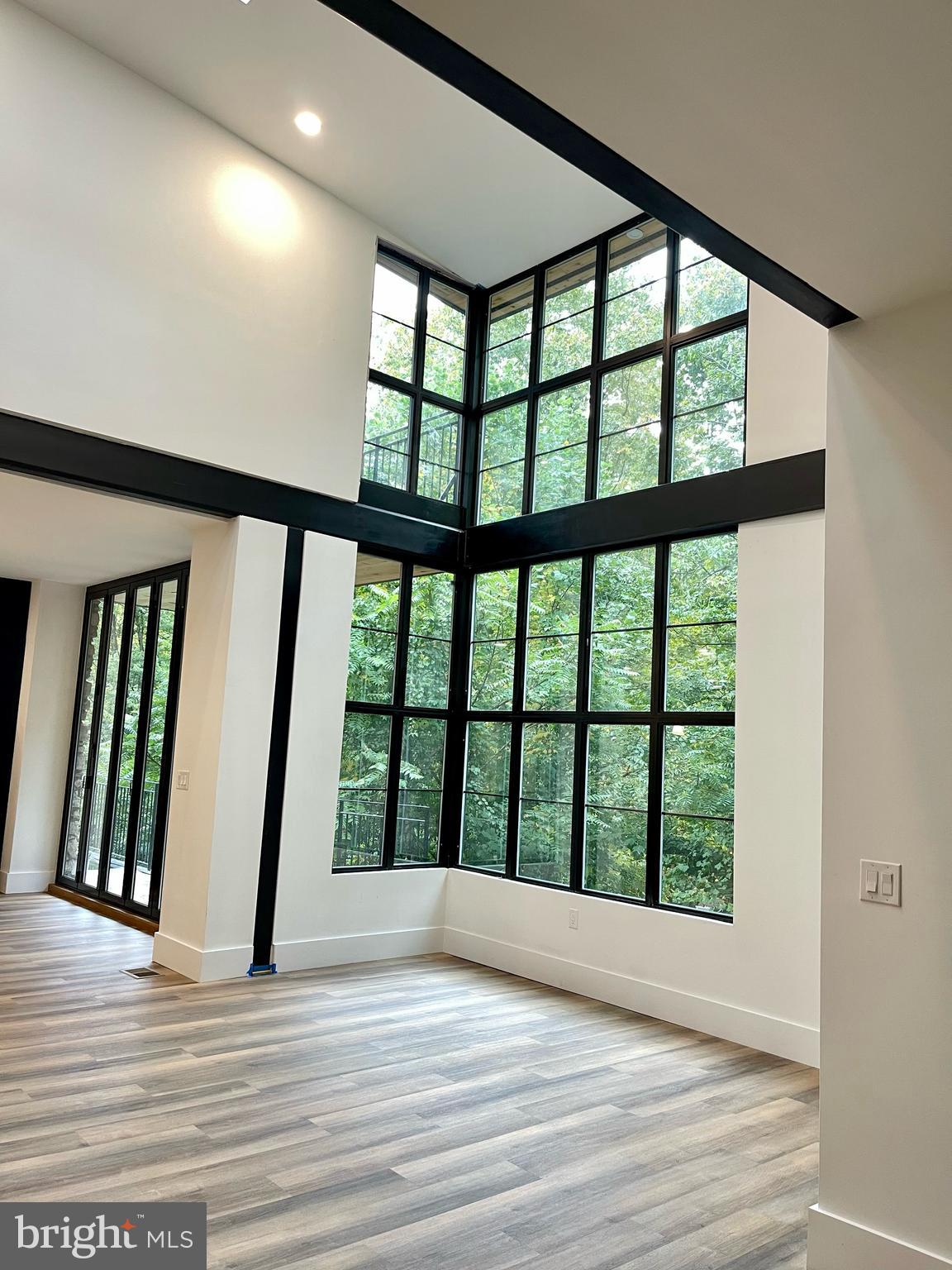 HUNTINGDON VALLEY - Residential
