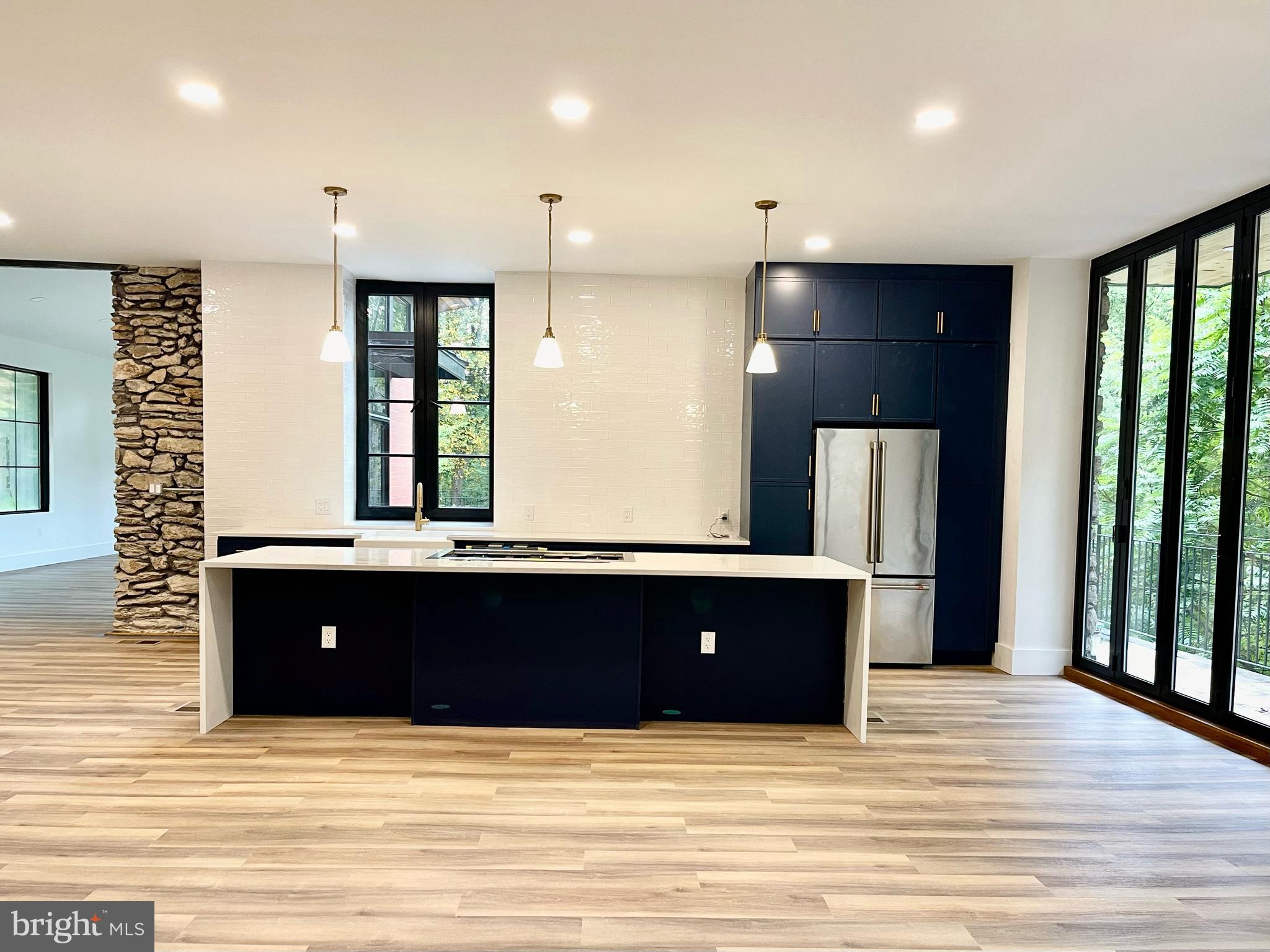 HUNTINGDON VALLEY - Residential