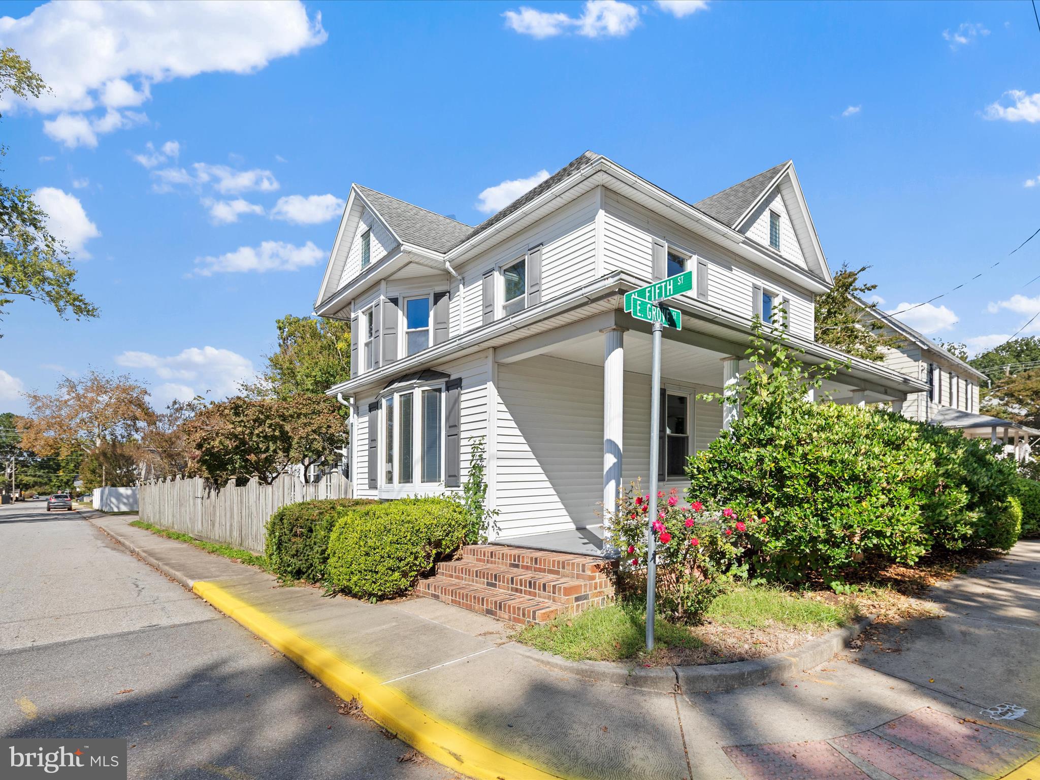 501 E GROVE STREET
