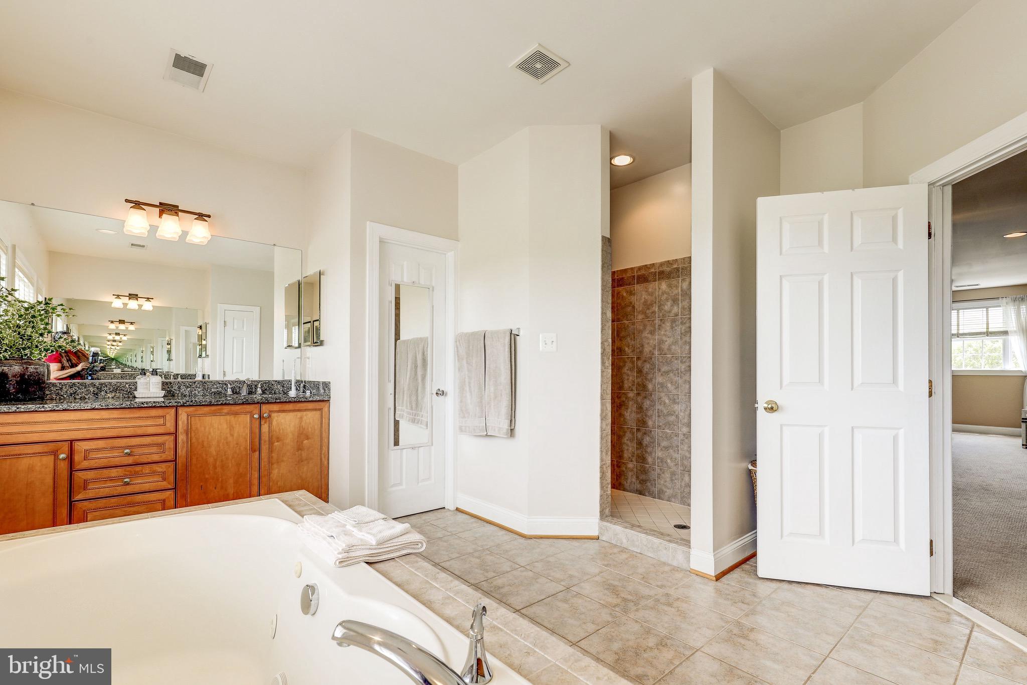 KETTLE RUN ESTATES - Residential