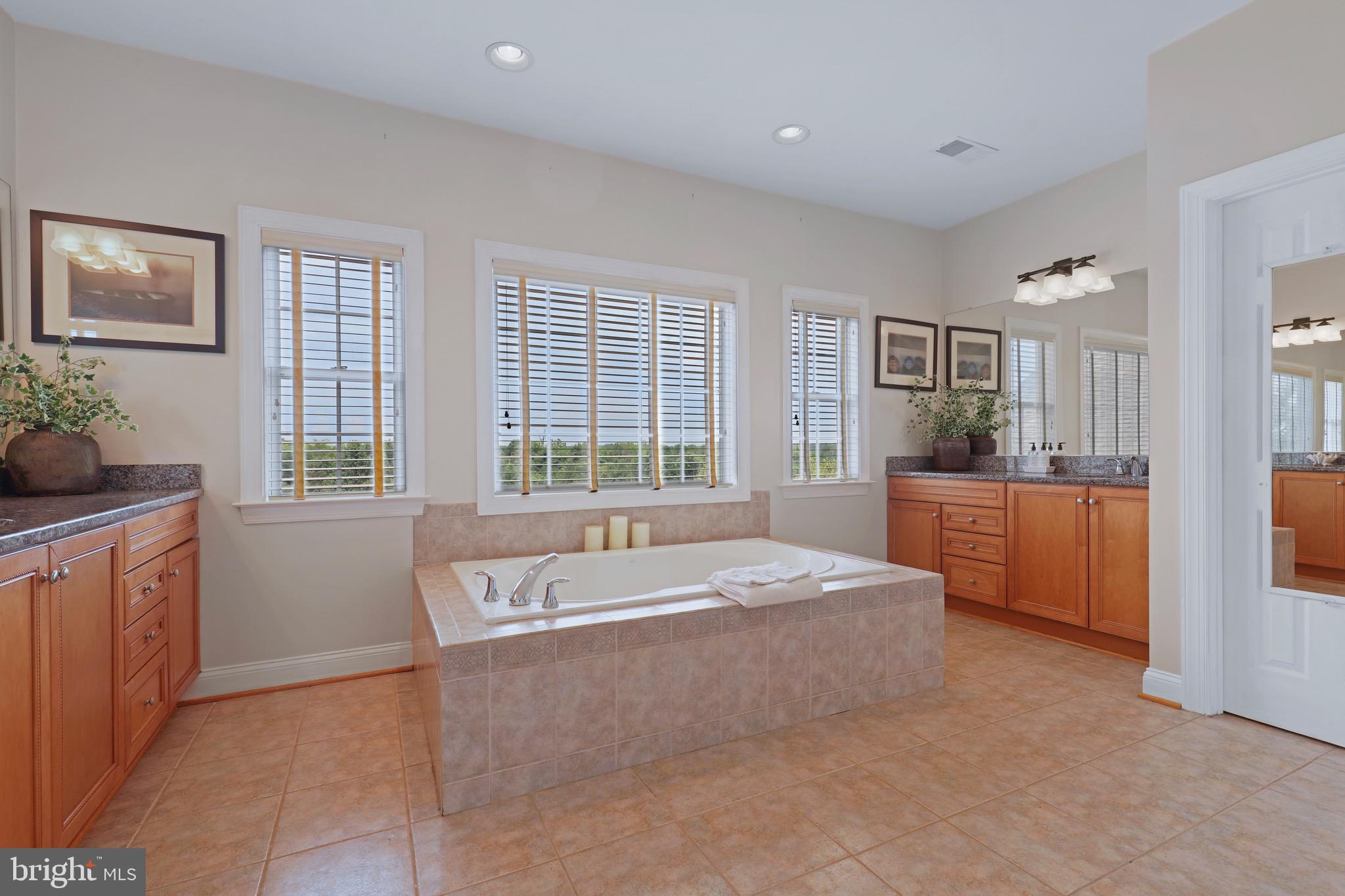 KETTLE RUN ESTATES - Residential