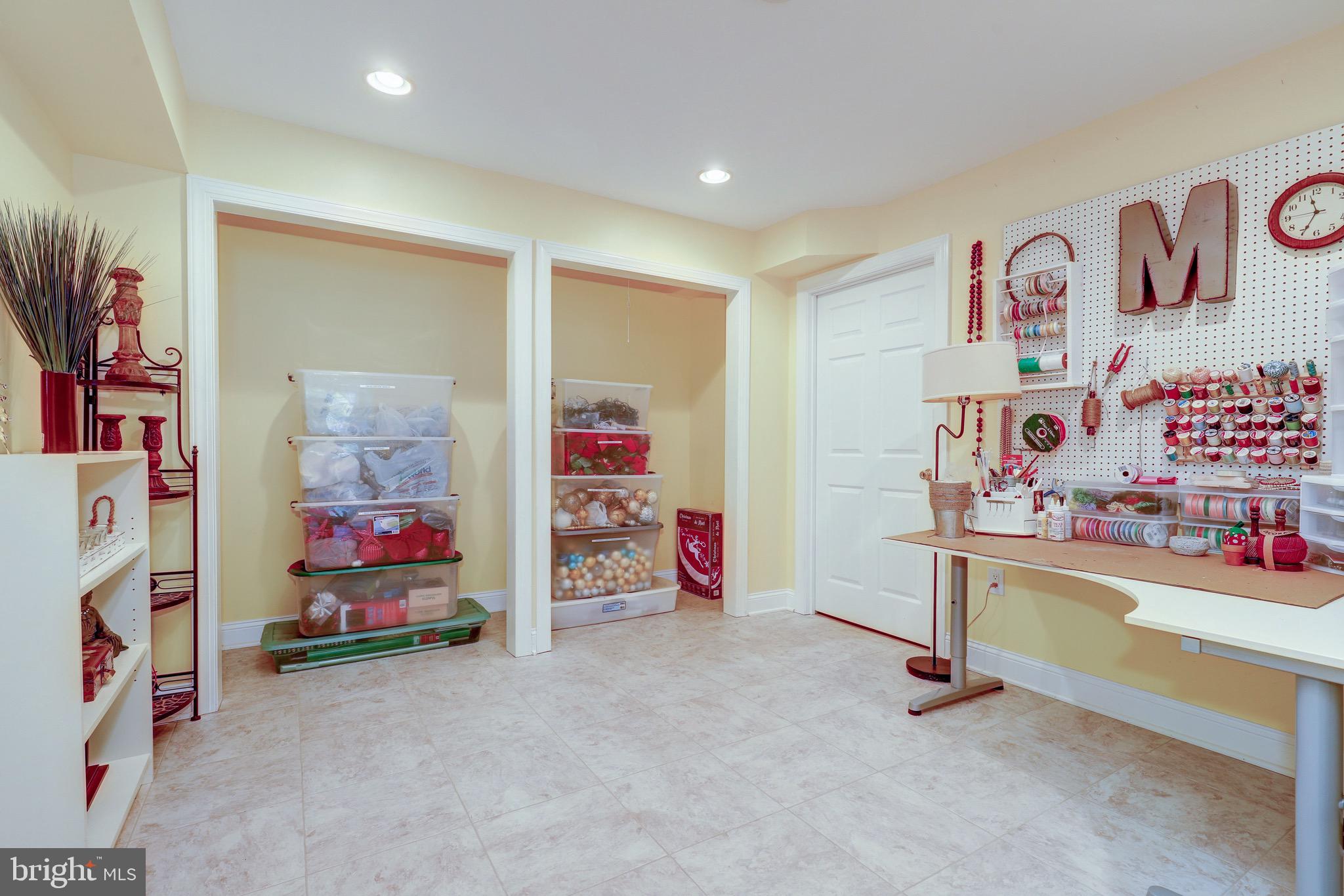 KETTLE RUN ESTATES - Residential